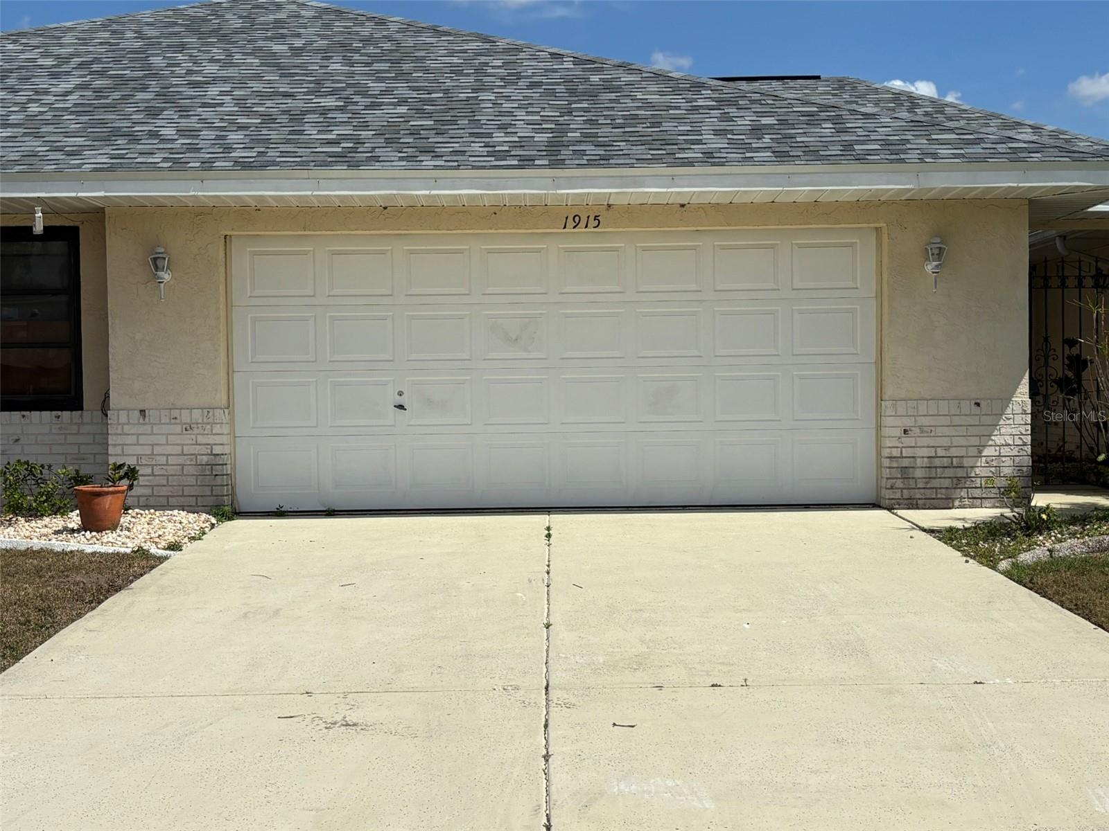 1915 W DEL WEBB BLVD, SUN CITY CENTER, FL, 33573