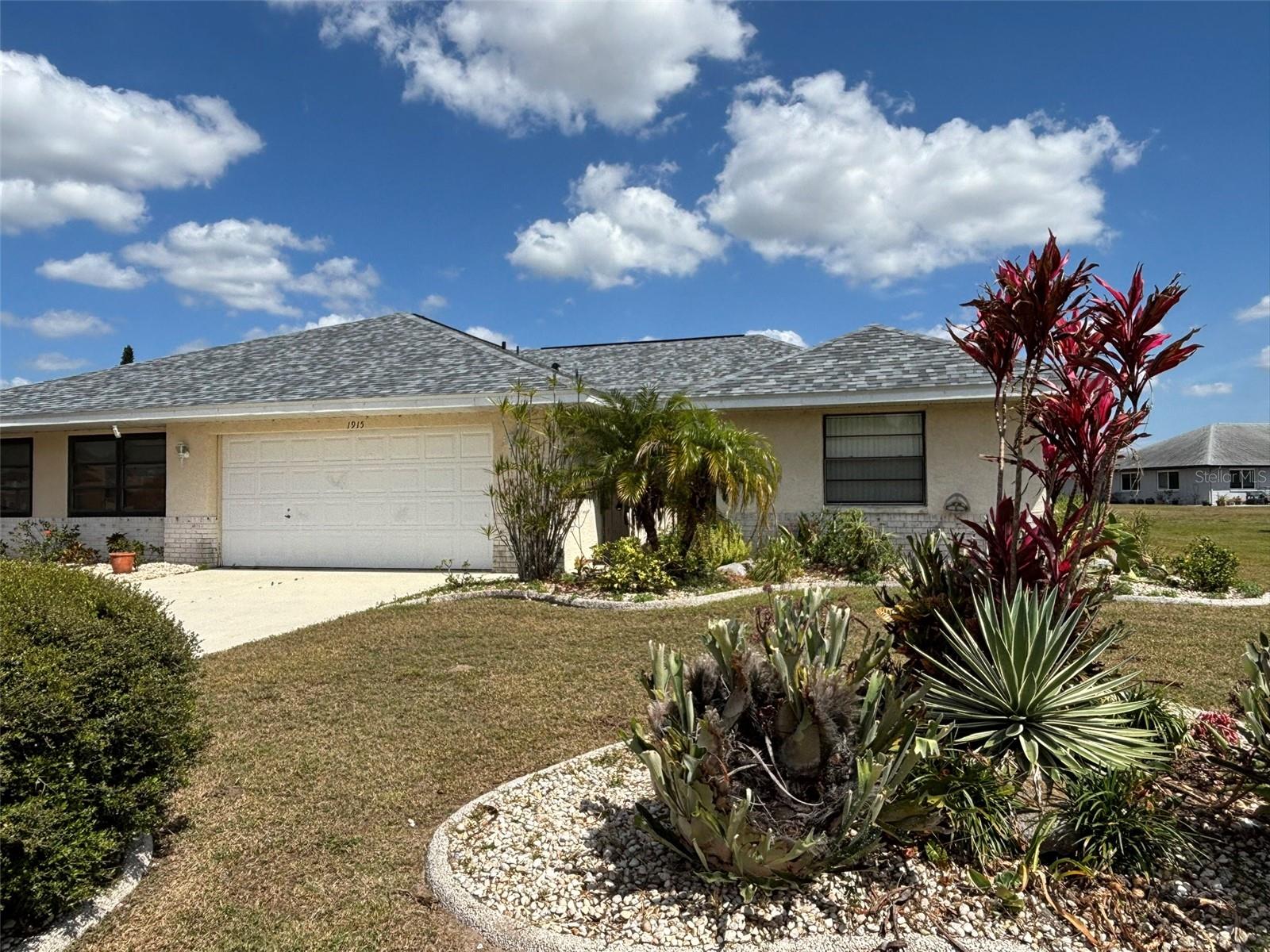 1915 W DEL WEBB BLVD, SUN CITY CENTER, FL, 33573