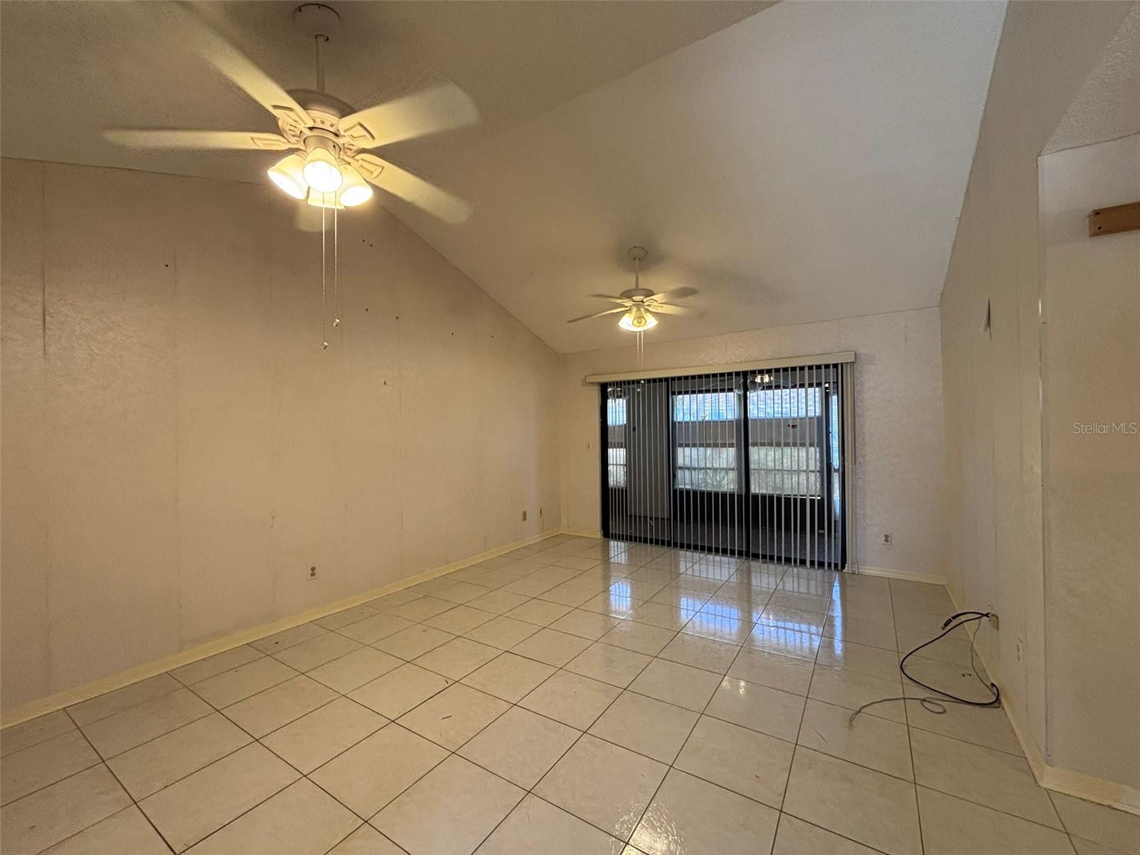 1915 W DEL WEBB BLVD, SUN CITY CENTER, FL, 33573
