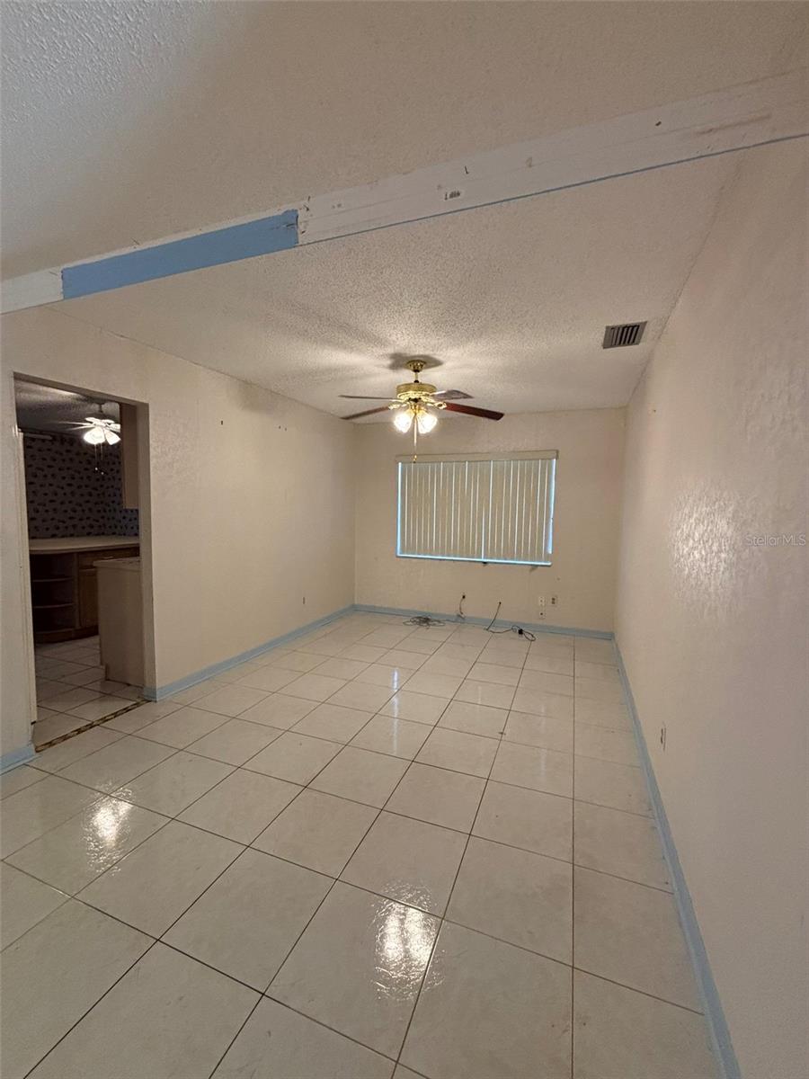1915 W DEL WEBB BLVD, SUN CITY CENTER, FL, 33573