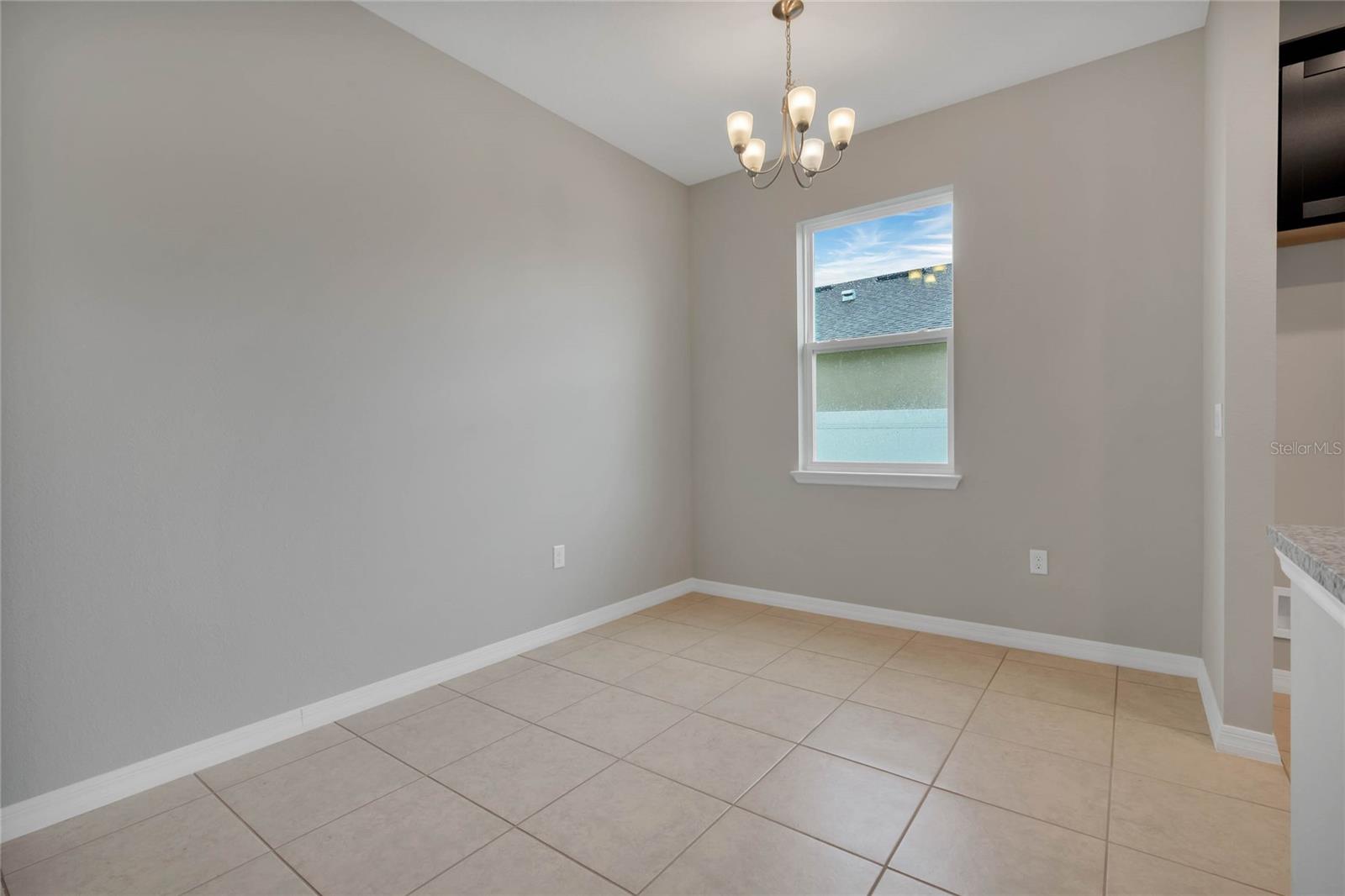 1712 BLUE LAGOON CIR, MASCOTTE, FL, 34753