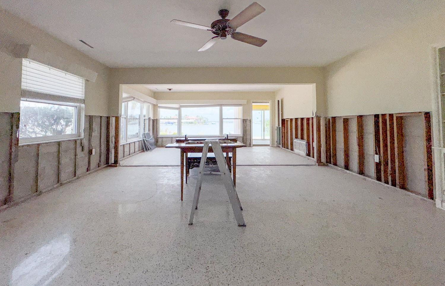 175 BATH CLUB BLVD N, NORTH REDINGTON BEACH, FL, 33708