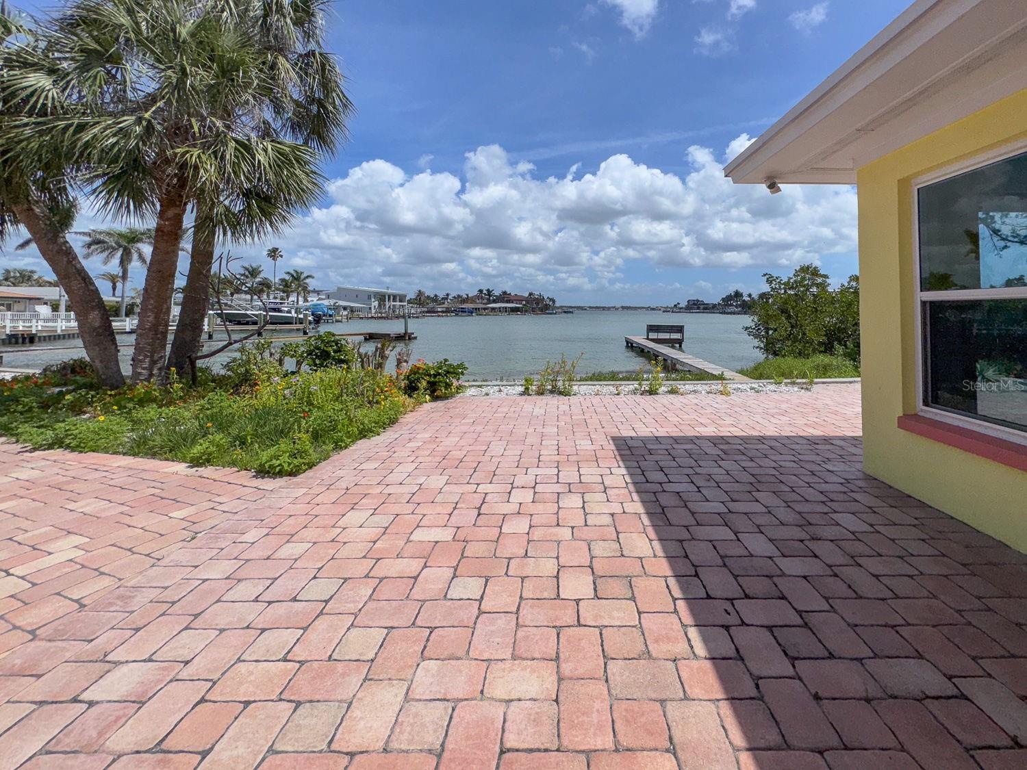 175 BATH CLUB BLVD N, NORTH REDINGTON BEACH, FL, 33708
