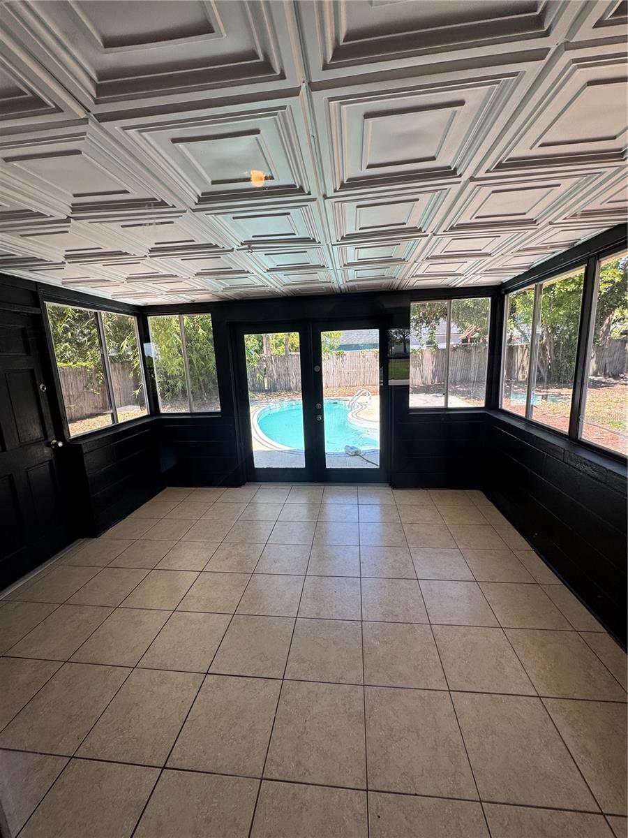 361 DOLPHIN AVE SE, ST PETERSBURG, FL, 33705