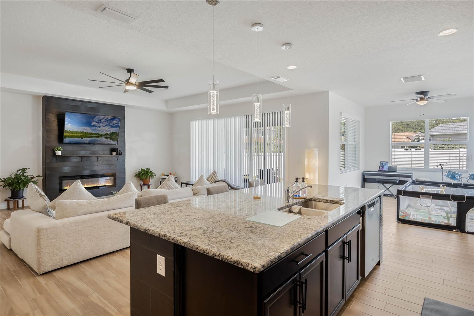 16936 CHAMPLAIN ST, CLERMONT, FL, 34714