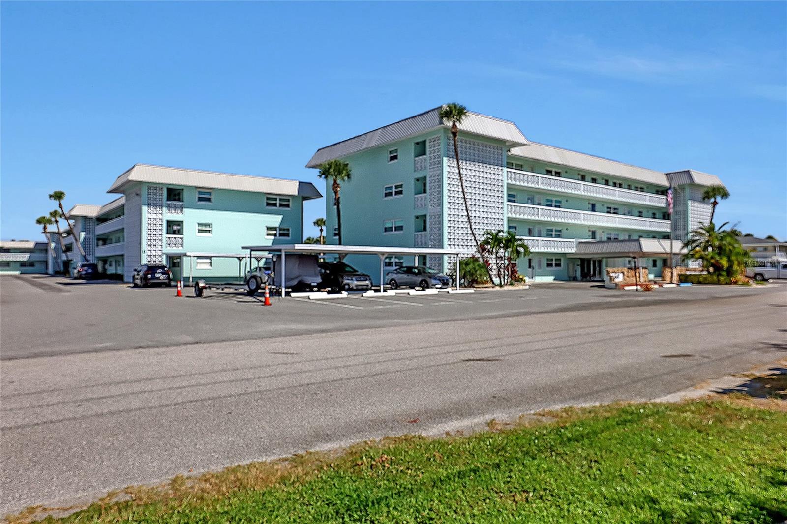 325 N CAUSEWAY #D-206, NEW SMYRNA BEACH, FL, 32169