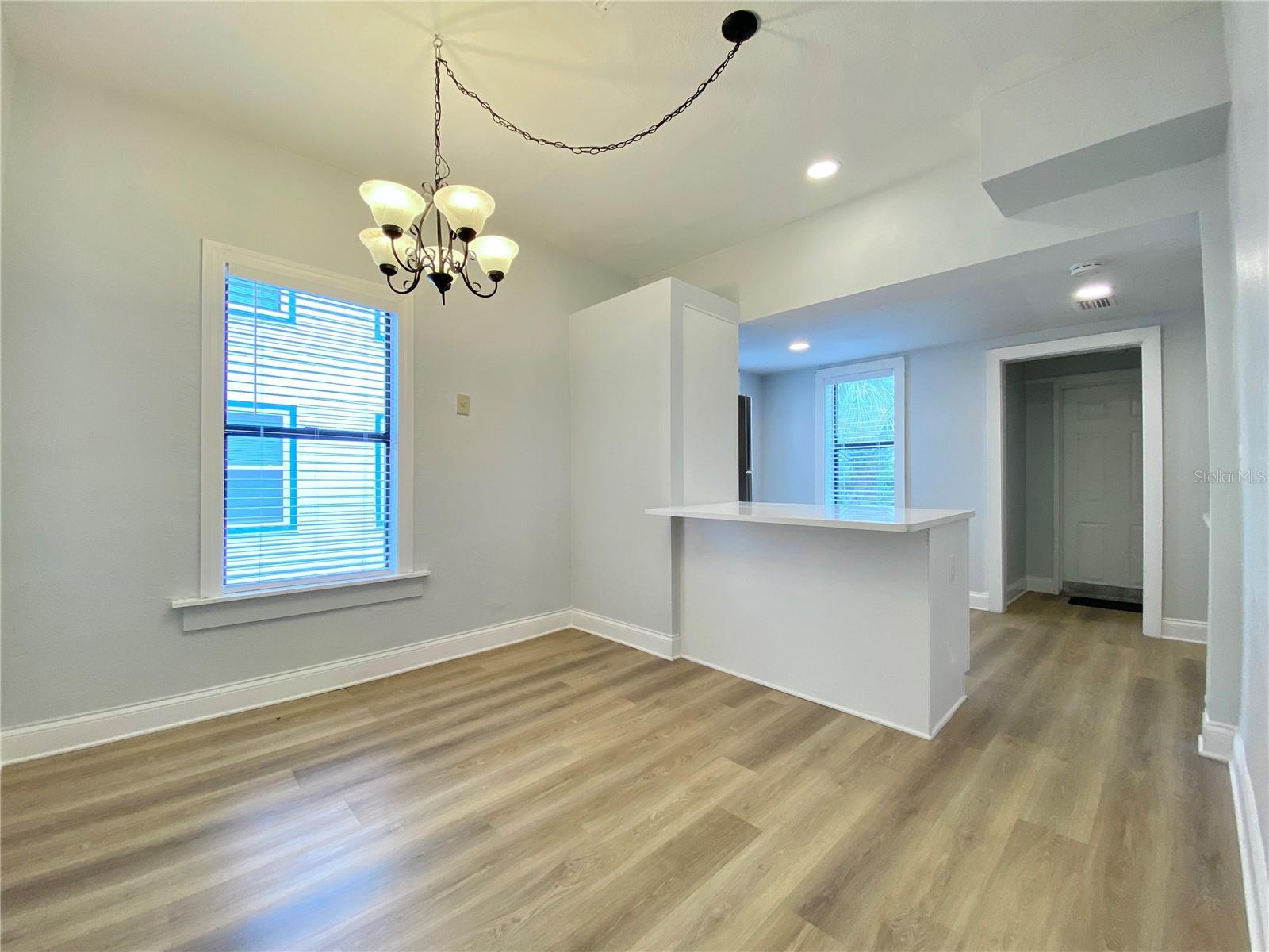 135 19TH AVE S, ST PETERSBURG, FL, 33705