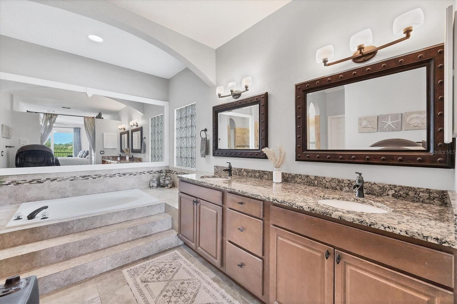 1500 LEMON BAY DR, VENICE, FL, 34293