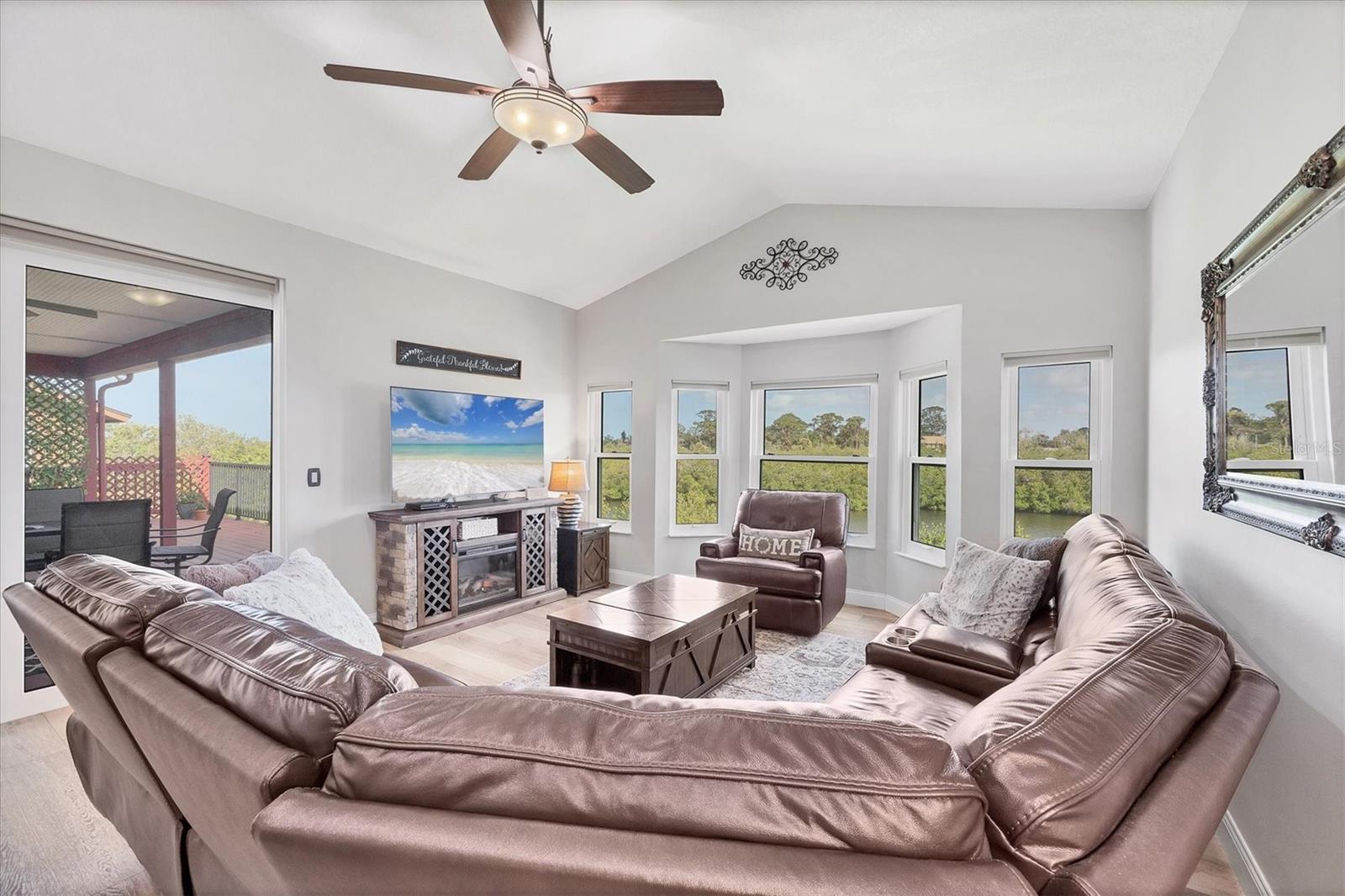 1500 LEMON BAY DR, VENICE, FL, 34293