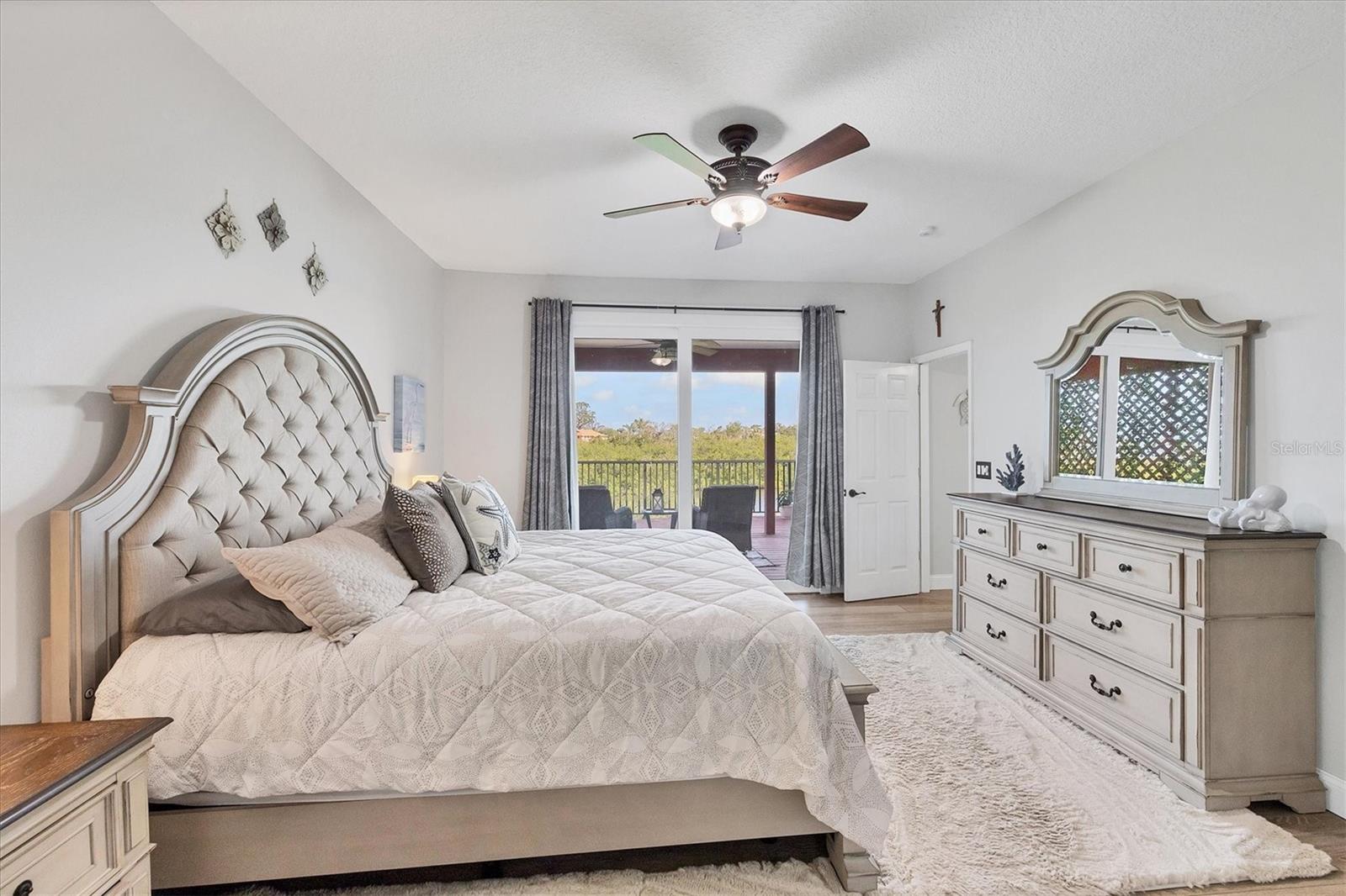 1500 LEMON BAY DR, VENICE, FL, 34293