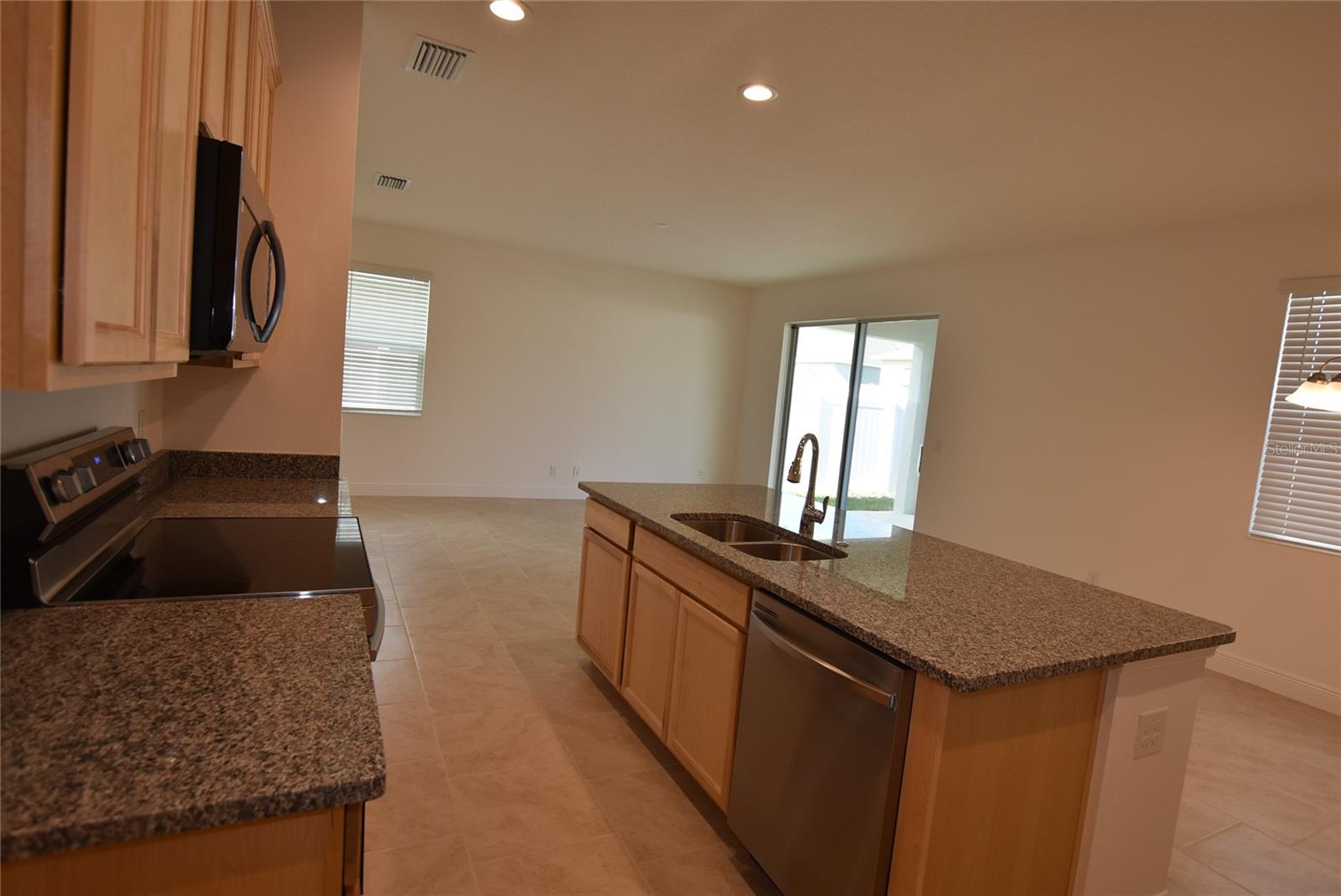 1845 ROSS HAMMOCK AVE, GROVELAND, FL, 34736