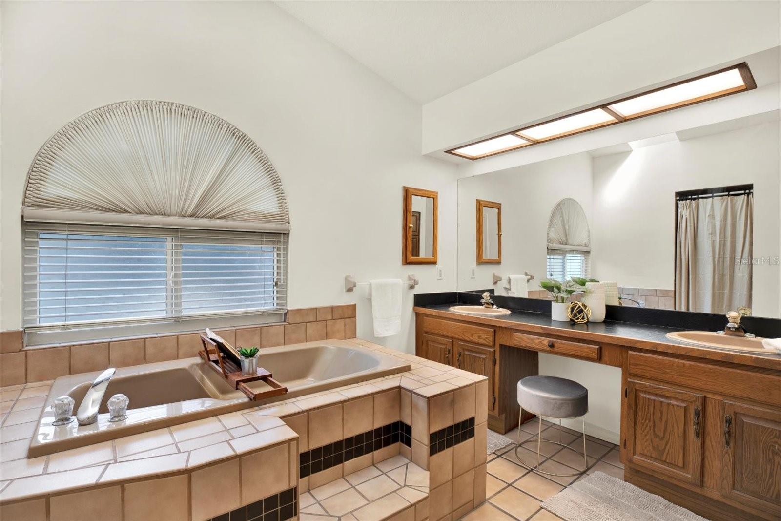 7591 HARBOR VIEW WAY, SEMINOLE, FL, 33776