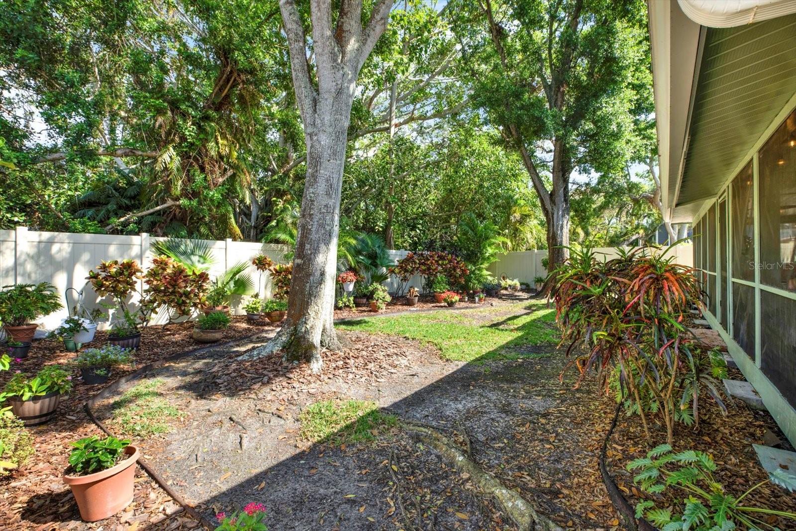 7591 HARBOR VIEW WAY, SEMINOLE, FL, 33776