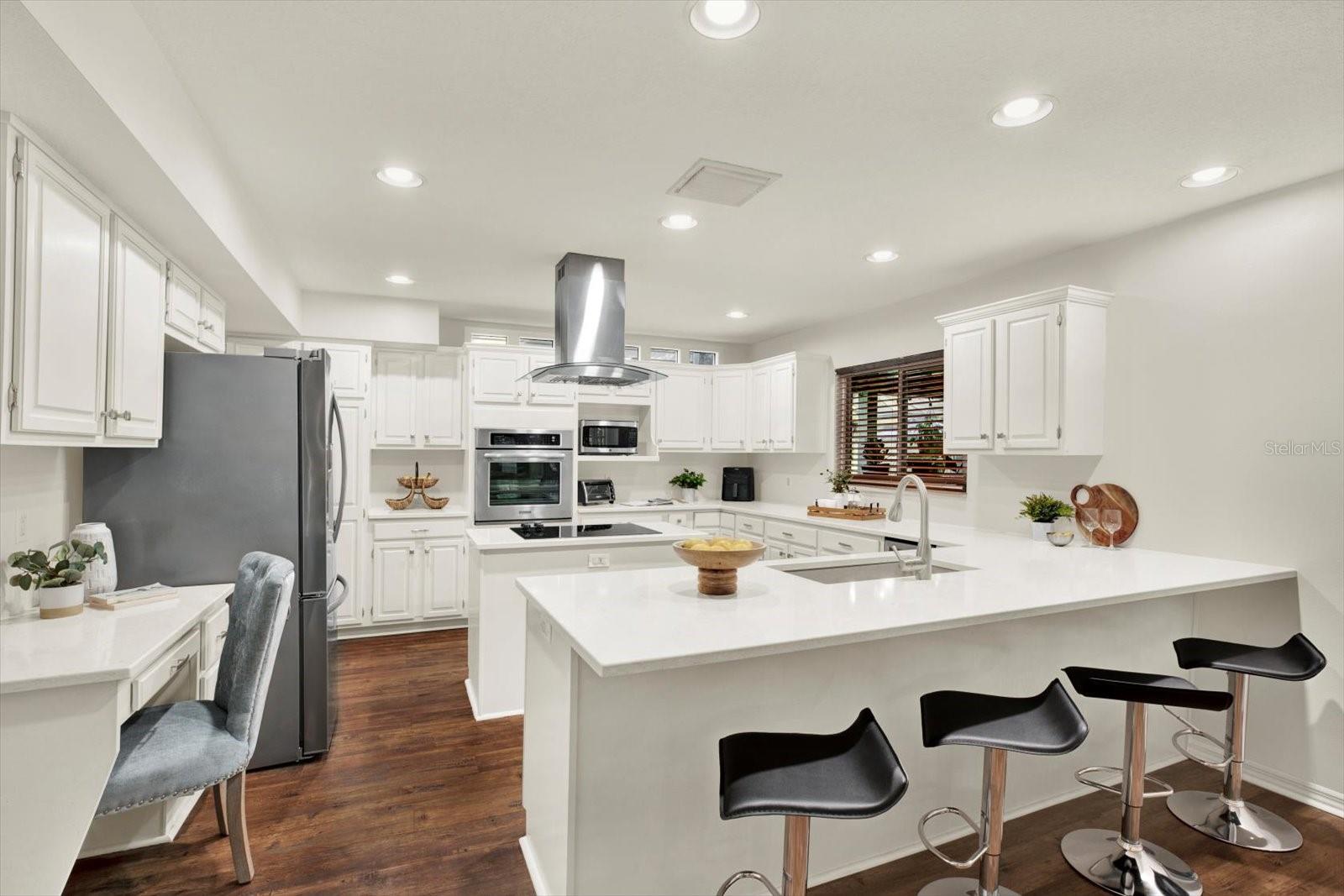 7591 HARBOR VIEW WAY, SEMINOLE, FL, 33776