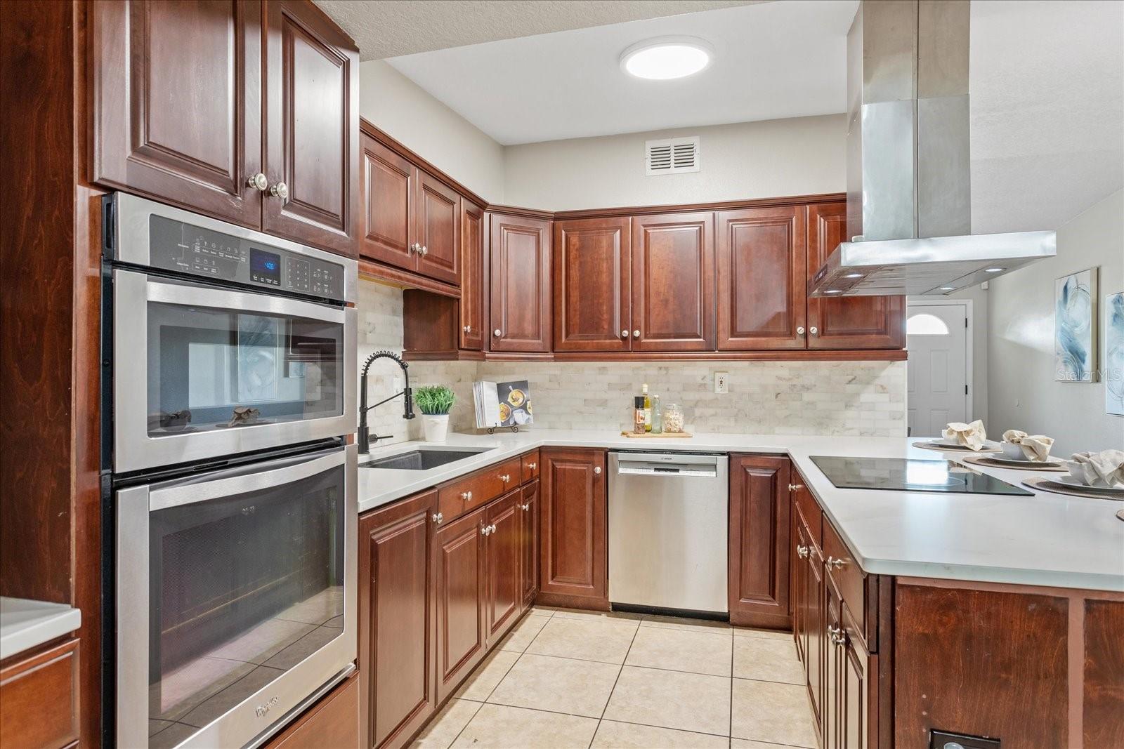 3425 N WESTMORELAND DR, ORLANDO, FL, 32804