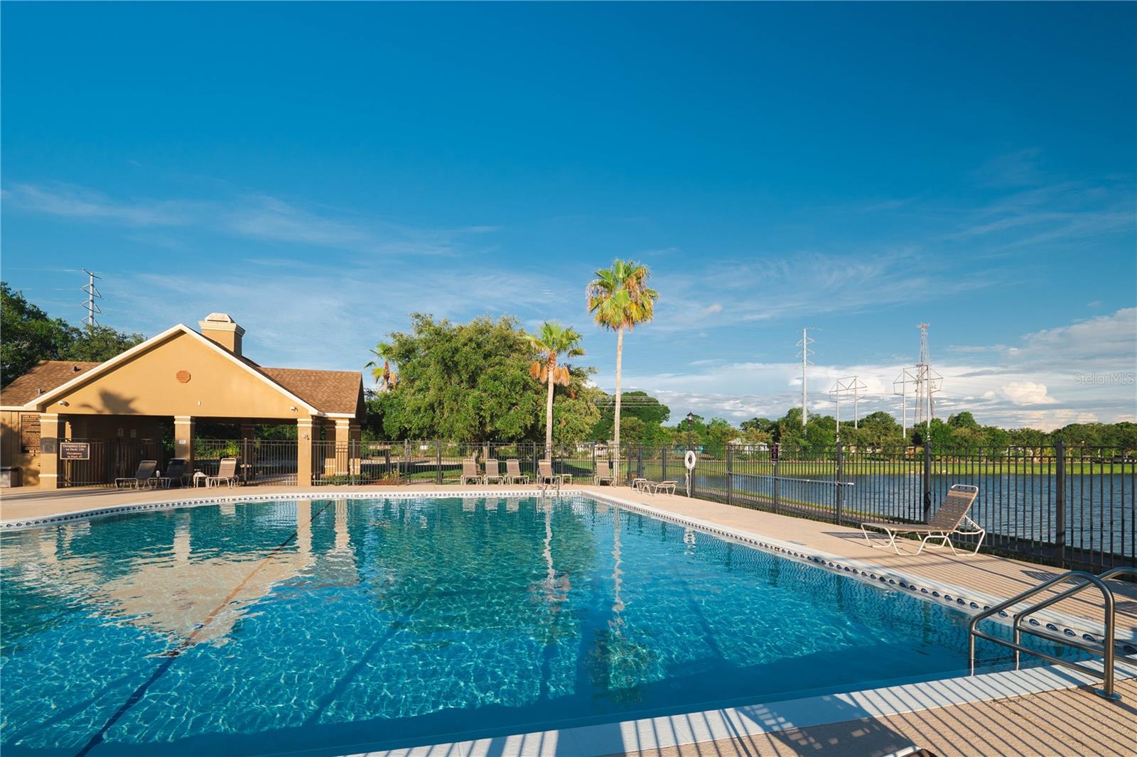 9412 LAKE CHASE ISLAND WAY #9412, TAMPA, FL, 33626