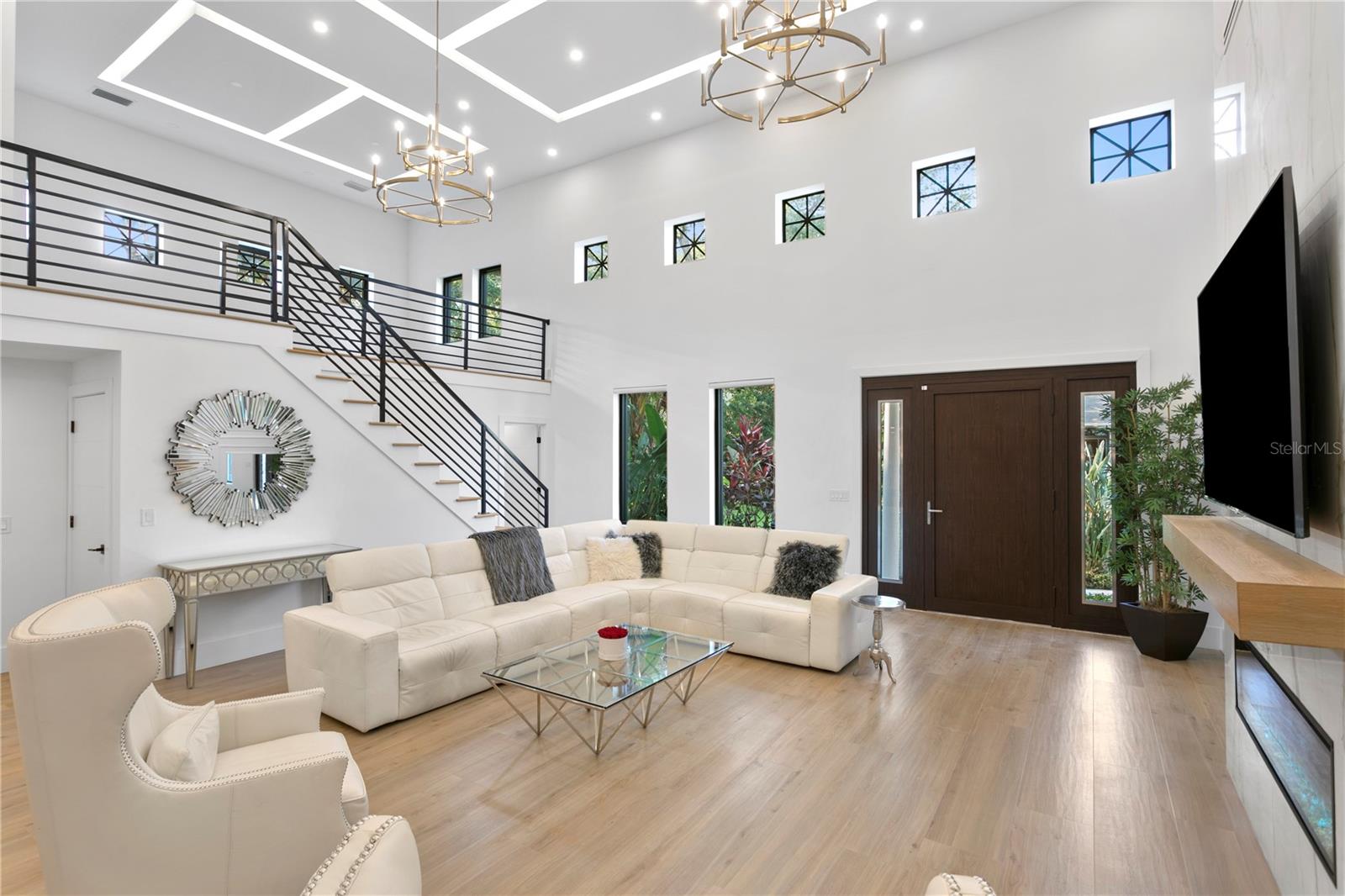 4308 W BEACH PARK DR, TAMPA, FL, 33609