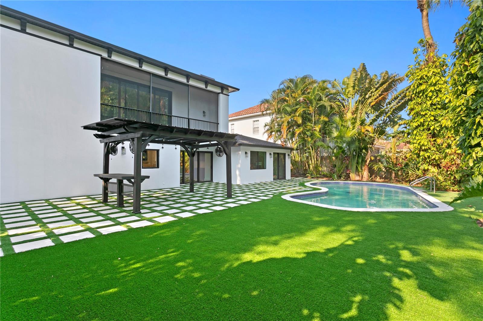 4308 W BEACH PARK DR, TAMPA, FL, 33609