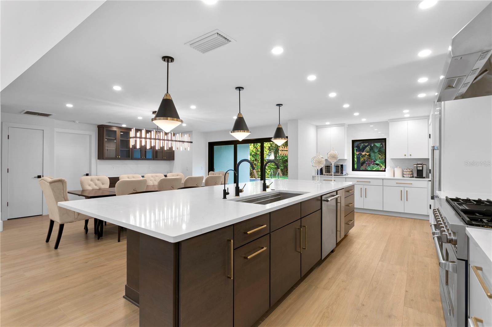 4308 W BEACH PARK DR, TAMPA, FL, 33609