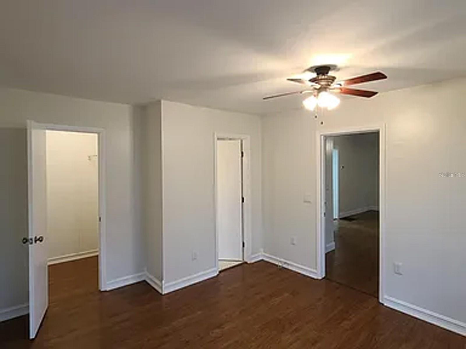 4 E BAY ST, DAVENPORT, FL, 33837