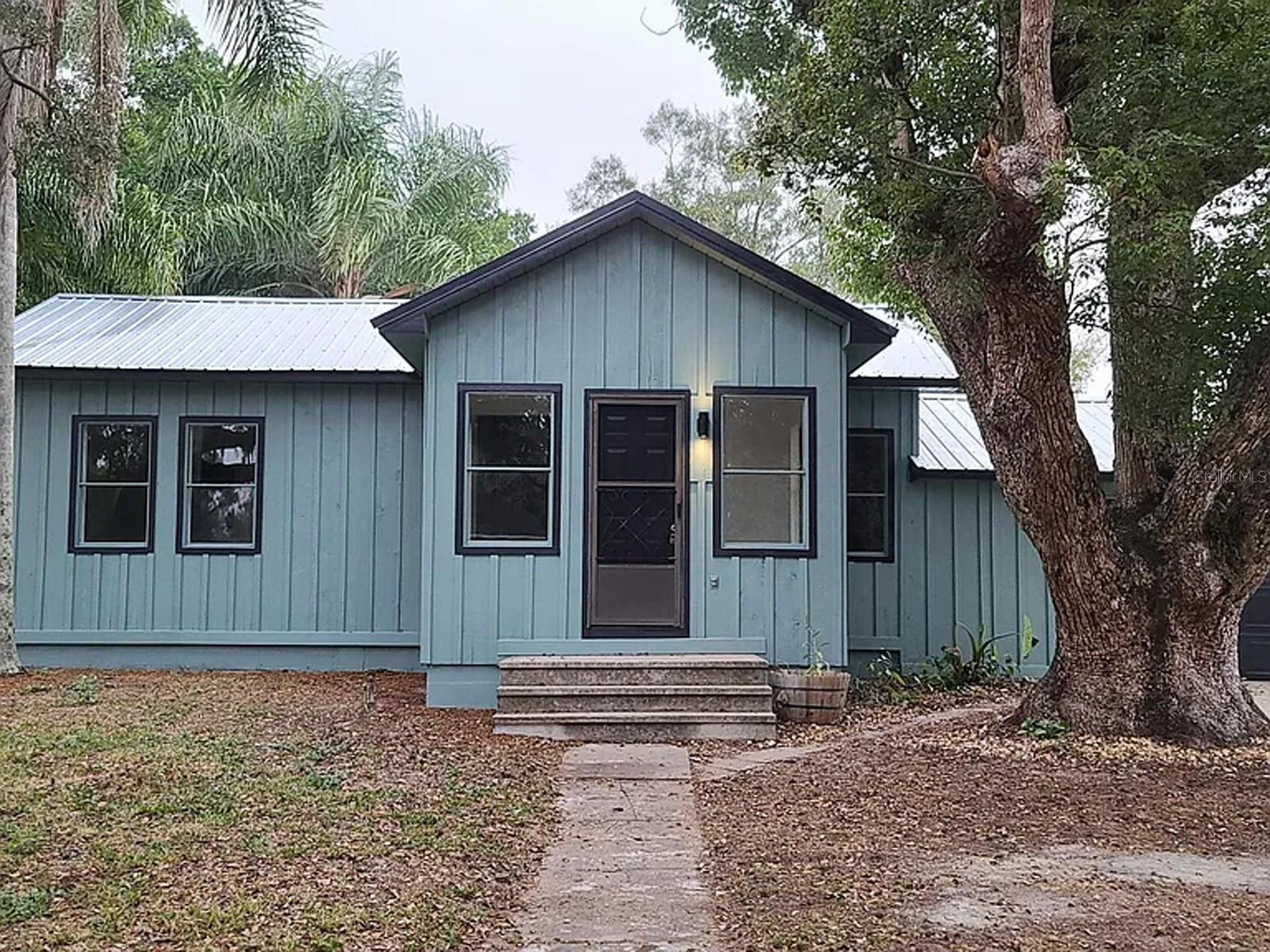 4 E BAY ST, DAVENPORT, FL, 33837