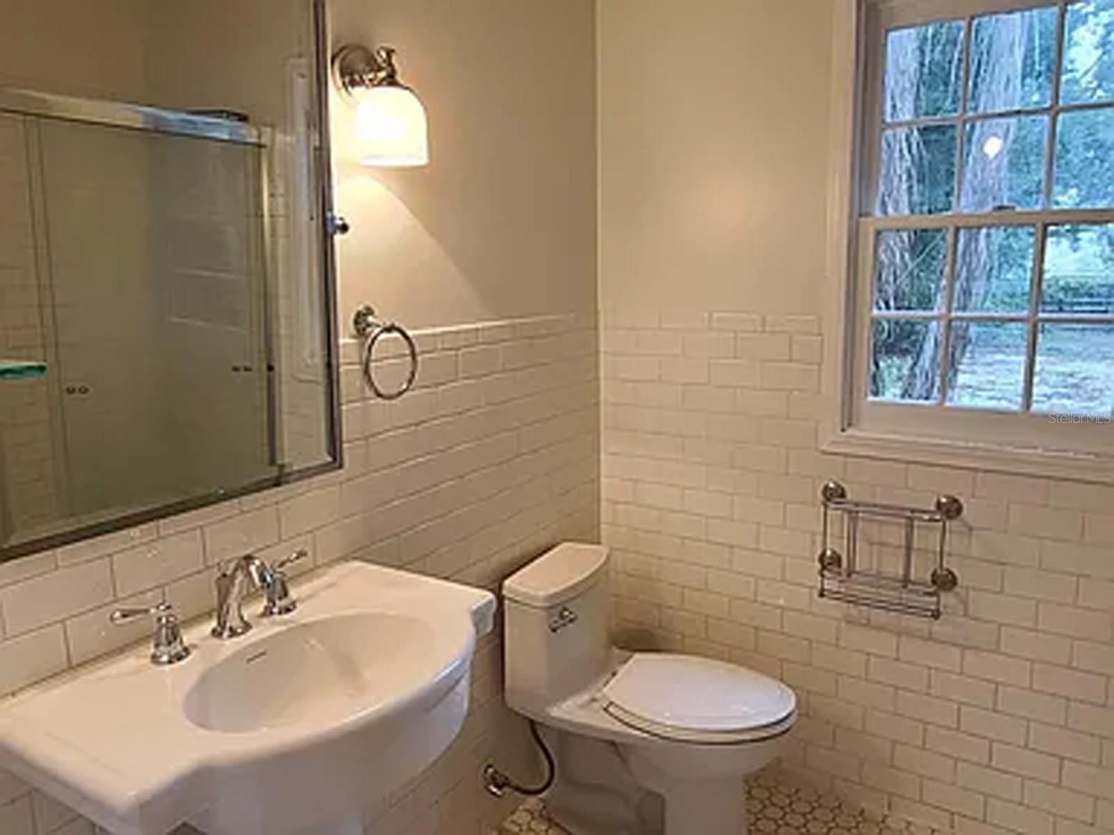 4 E BAY ST, DAVENPORT, FL, 33837