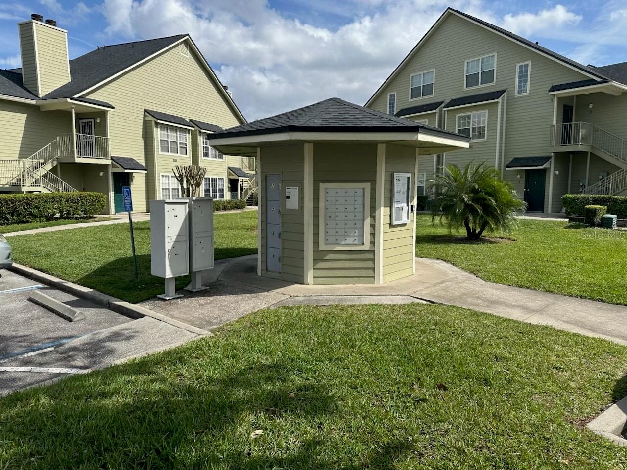 3719 S LAKE ORLANDO PKWY #8, ORLANDO, FL, 32808