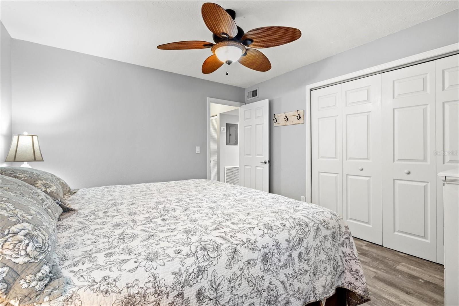 5663 MIDNIGHT PASS RD ##407, SARASOTA, FL, 34242