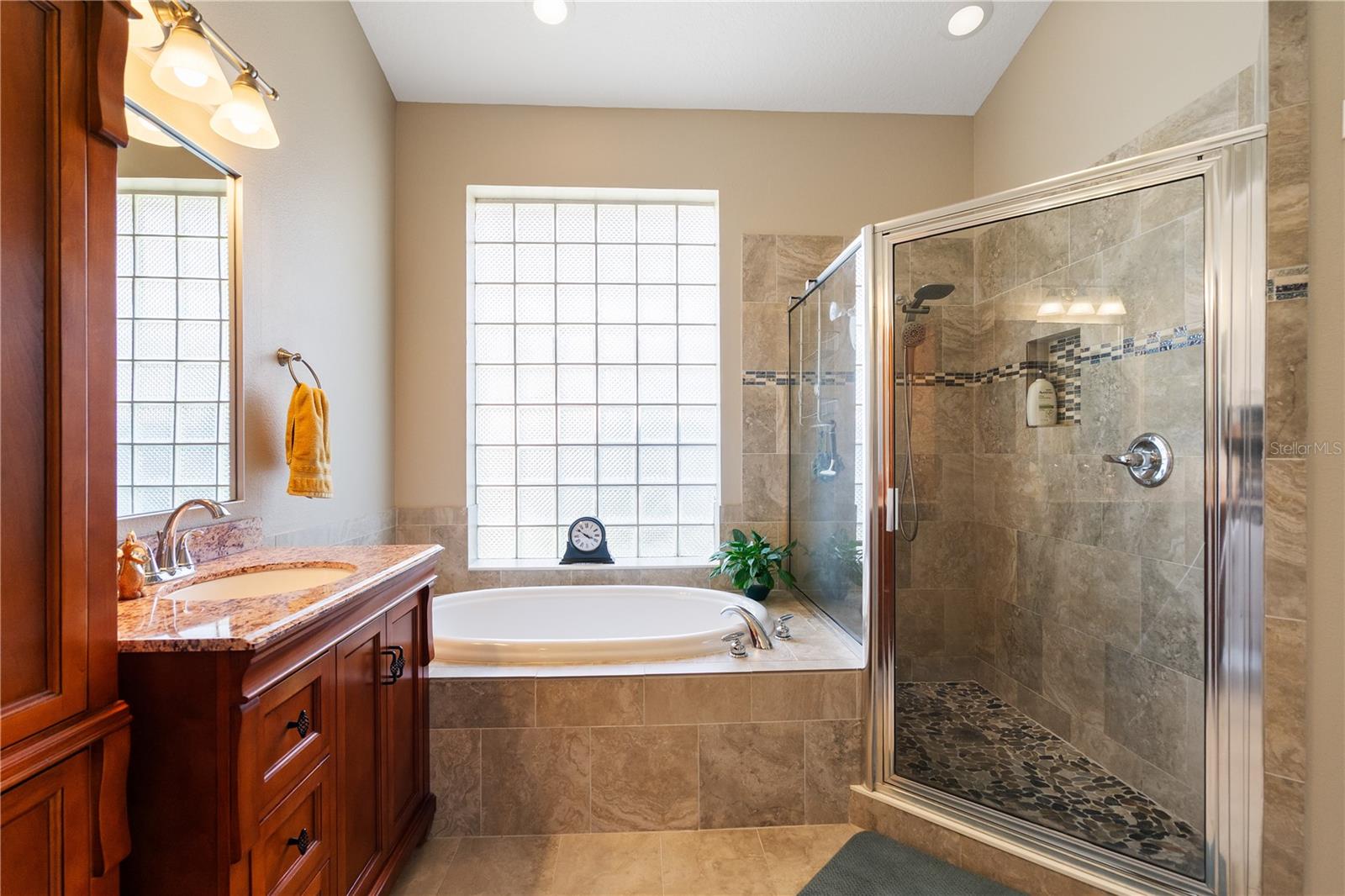 5810 BENT GRASS DR, VALRICO, FL, 33596