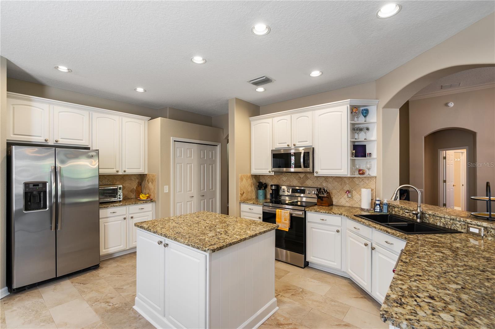 5810 BENT GRASS DR, VALRICO, FL, 33596