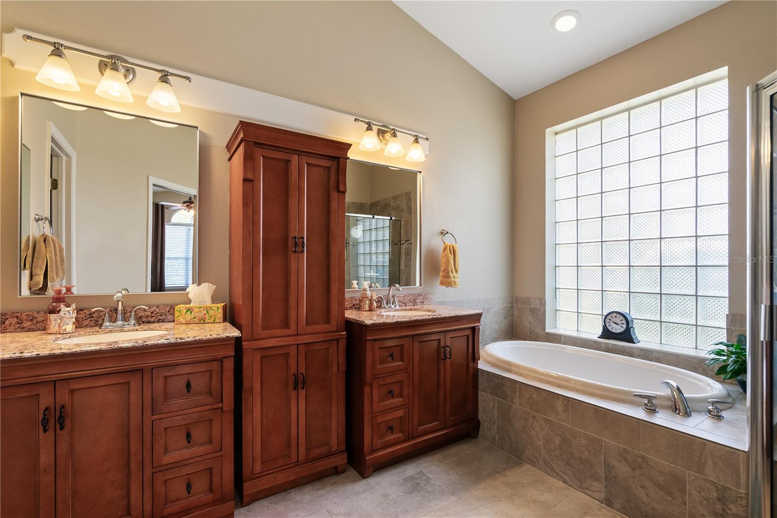 5810 BENT GRASS DR, VALRICO, FL, 33596