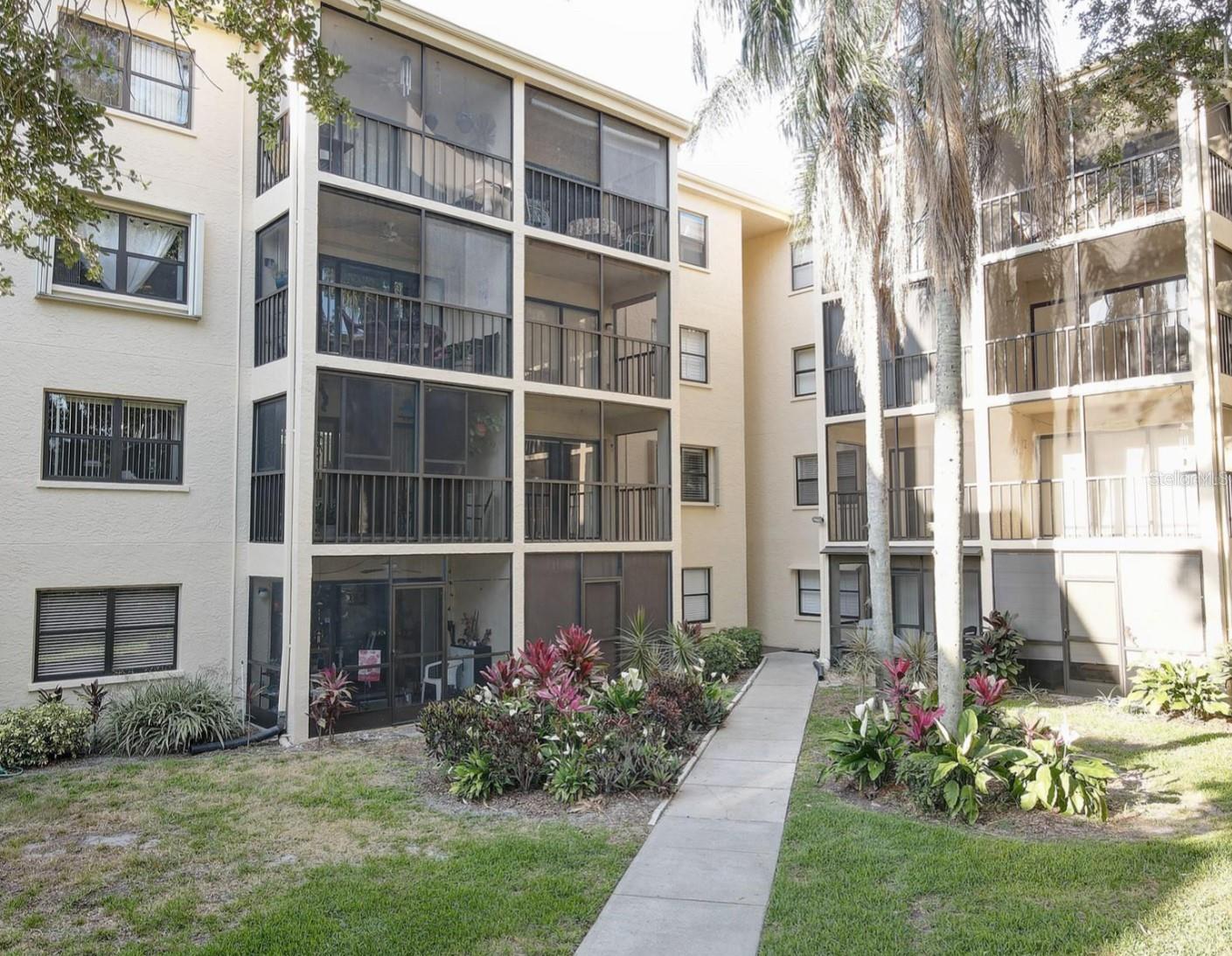 315 30TH AVE W #B207, BRADENTON, FL, 34205