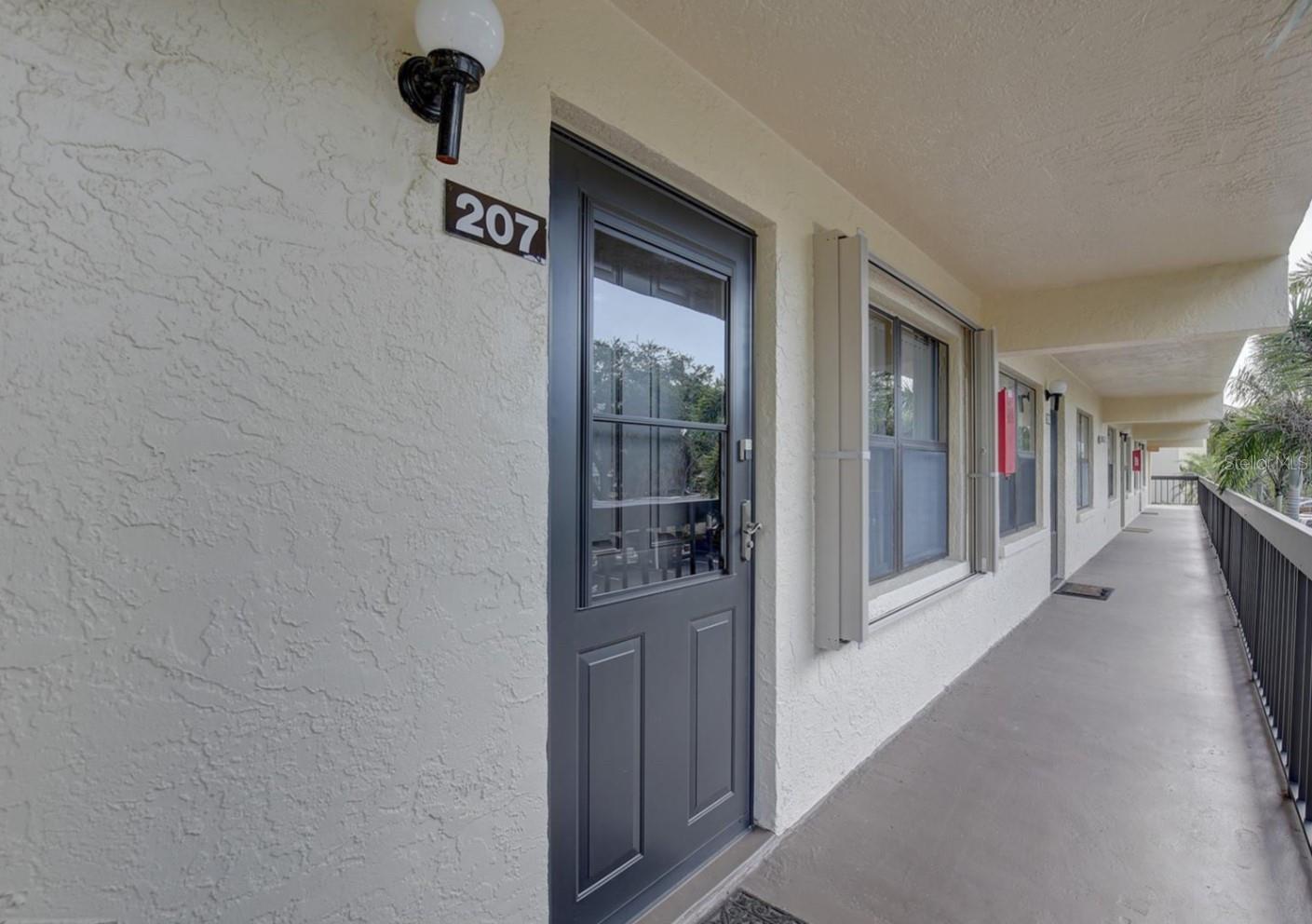 315 30TH AVE W #B207, BRADENTON, FL, 34205