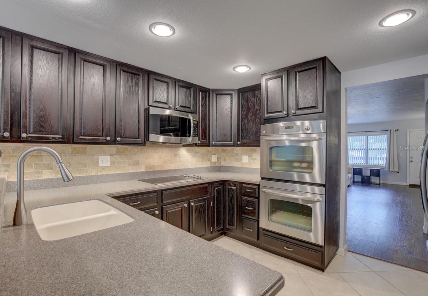 315 30TH AVE W #B207, BRADENTON, FL, 34205