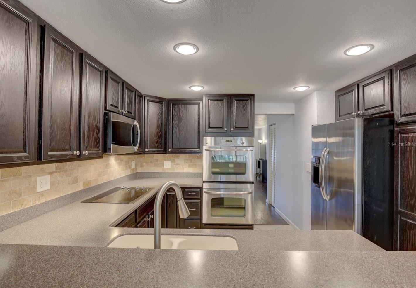 315 30TH AVE W #B207, BRADENTON, FL, 34205