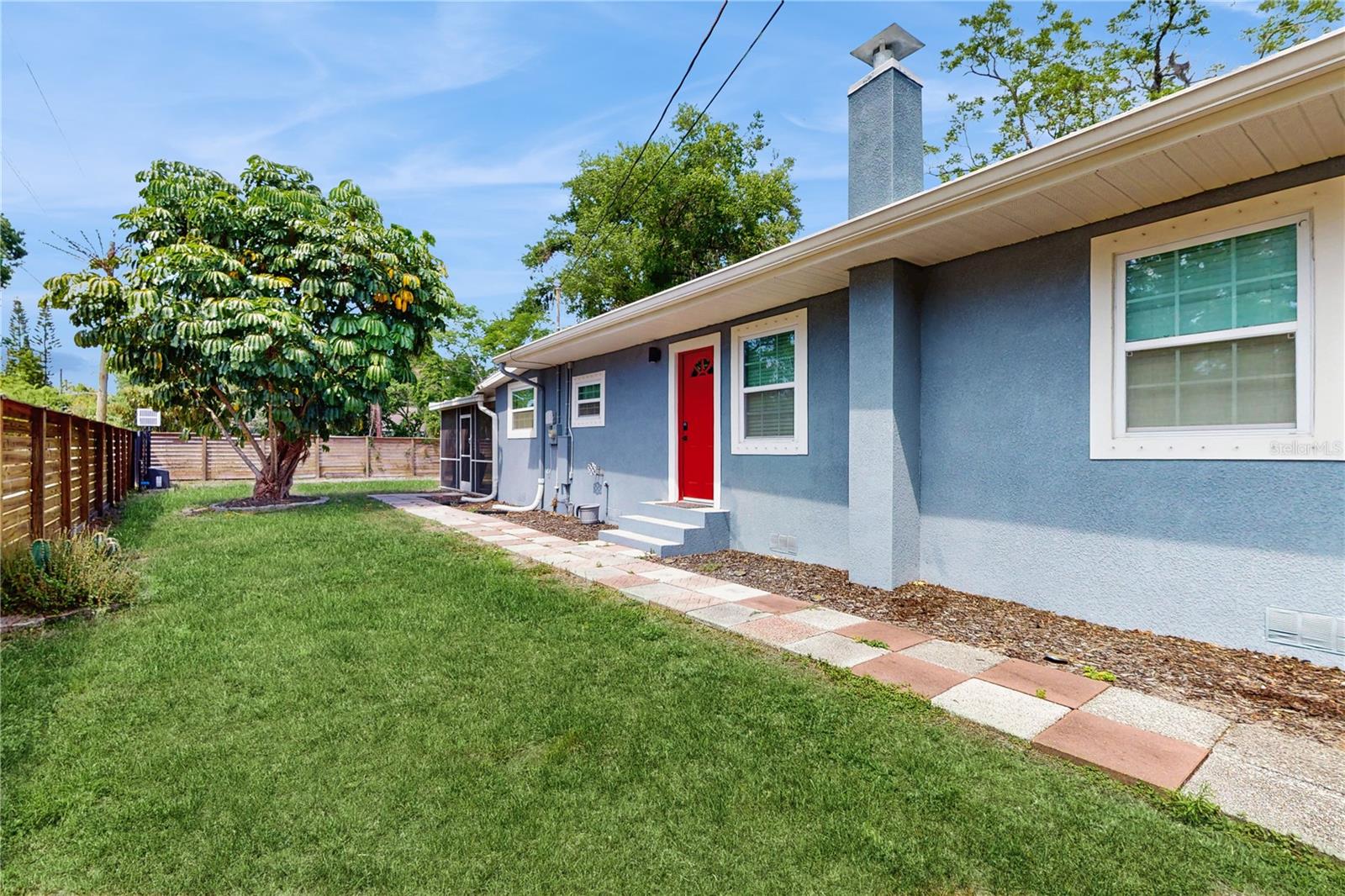 1202 E CARACAS ST, TAMPA, FL, 33603