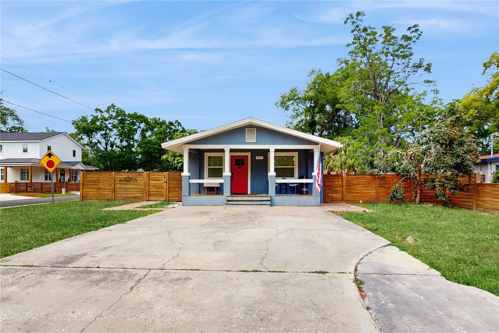 1202 E CARACAS ST, TAMPA, FL, 33603