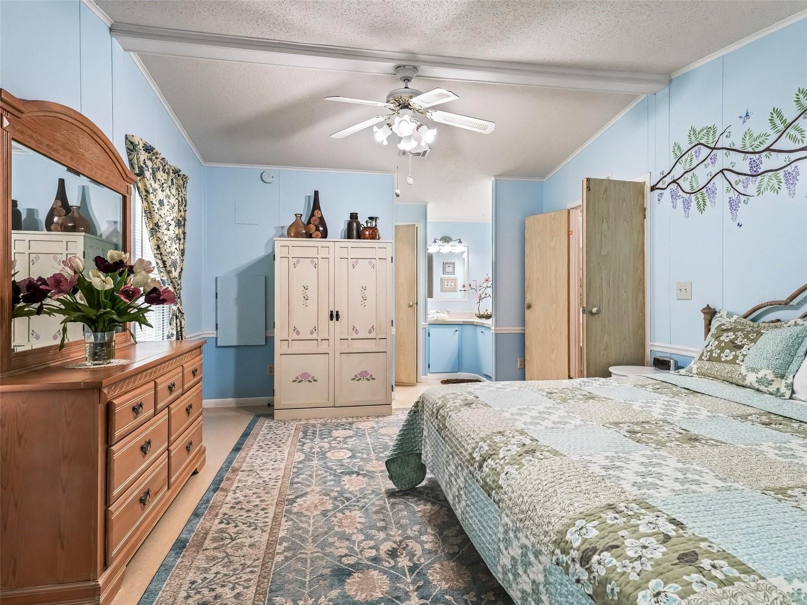 1003 PARKER PL, LADY LAKE, FL, 32159