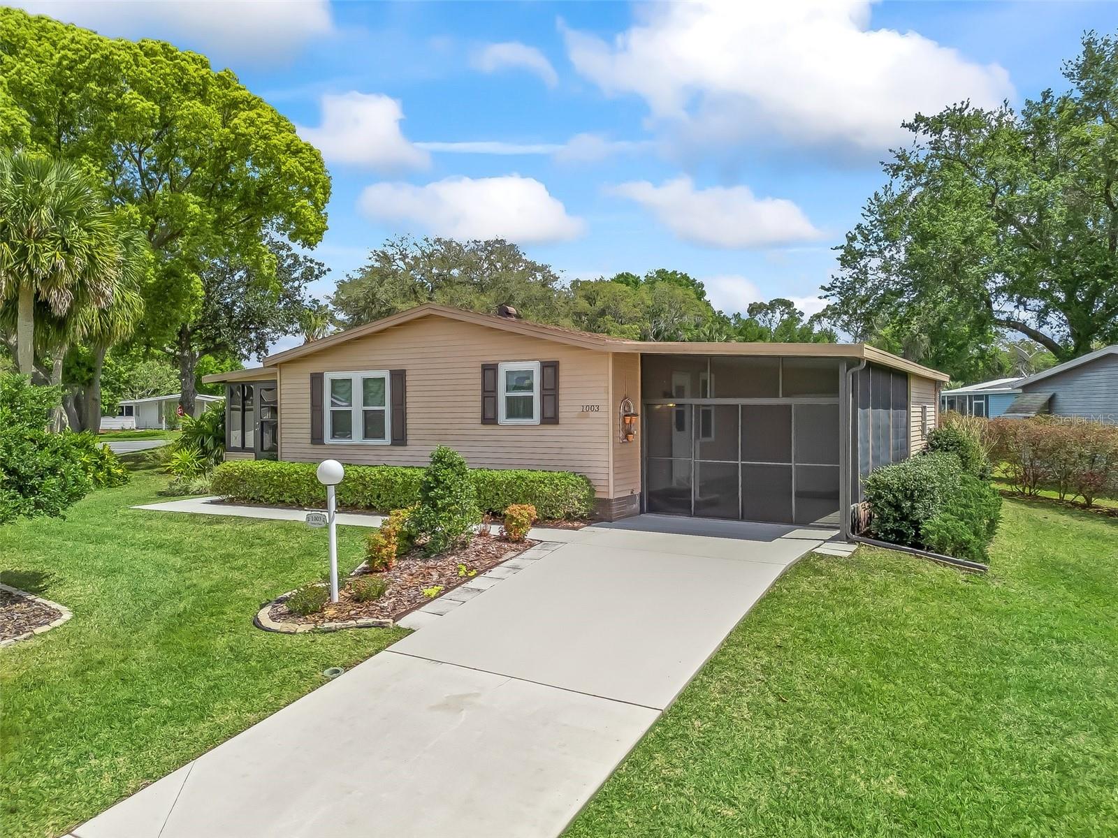 1003 PARKER PL, LADY LAKE, FL, 32159