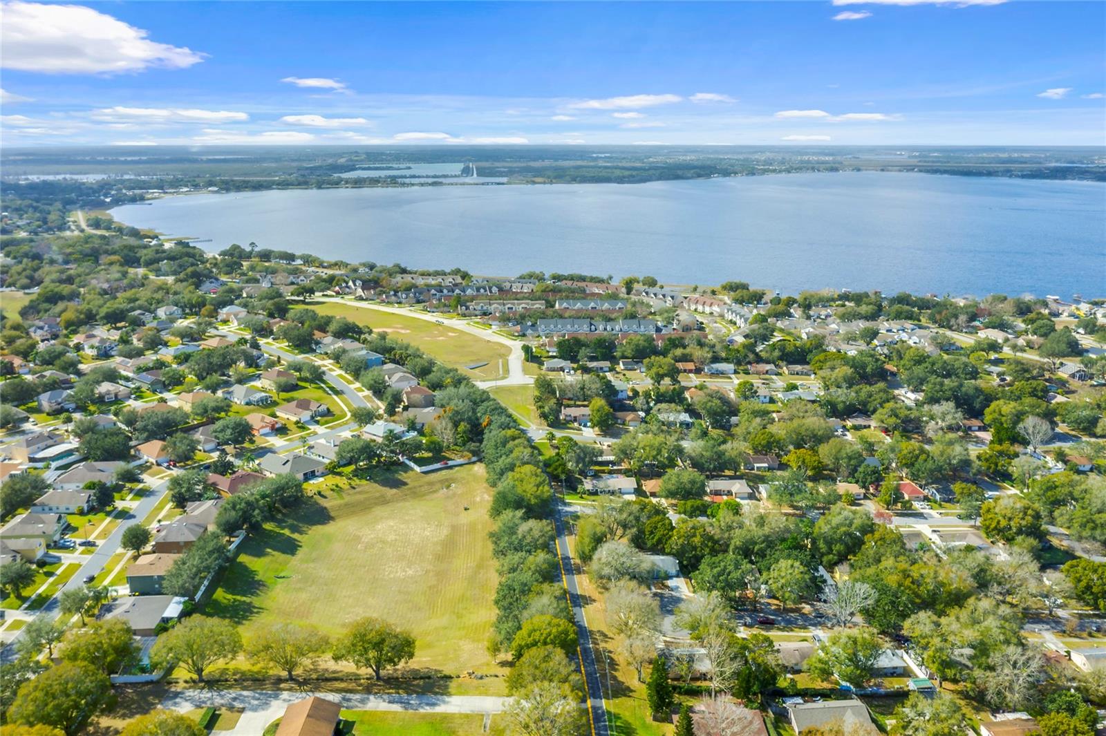 391 SHOREVIEW SANDS AVE, MASCOTTE, FL, 34753