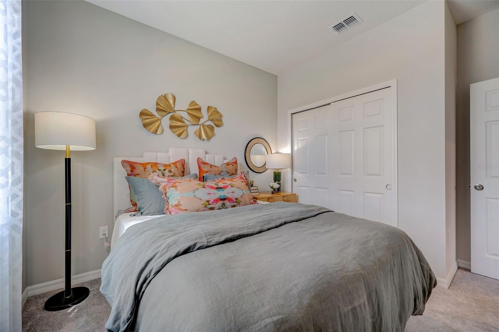 391 SHOREVIEW SANDS AVE, MASCOTTE, FL, 34753