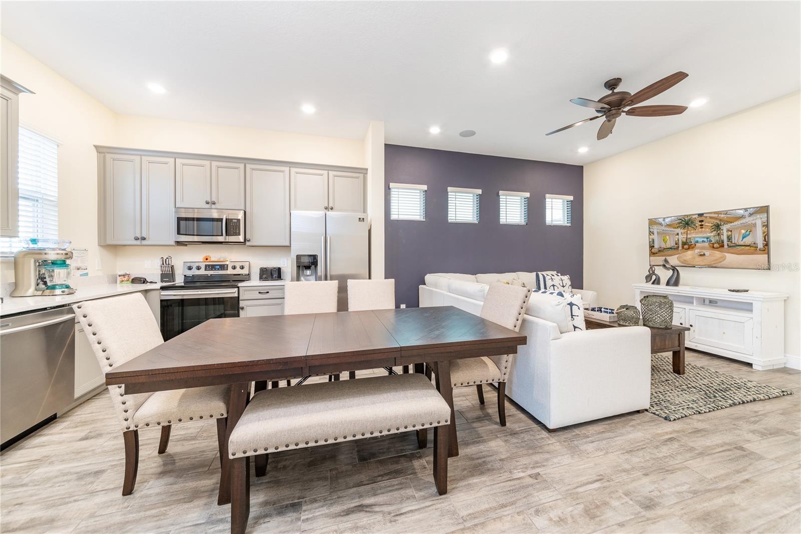 8056 LOST SHAKER LN, KISSIMMEE, FL, 34747