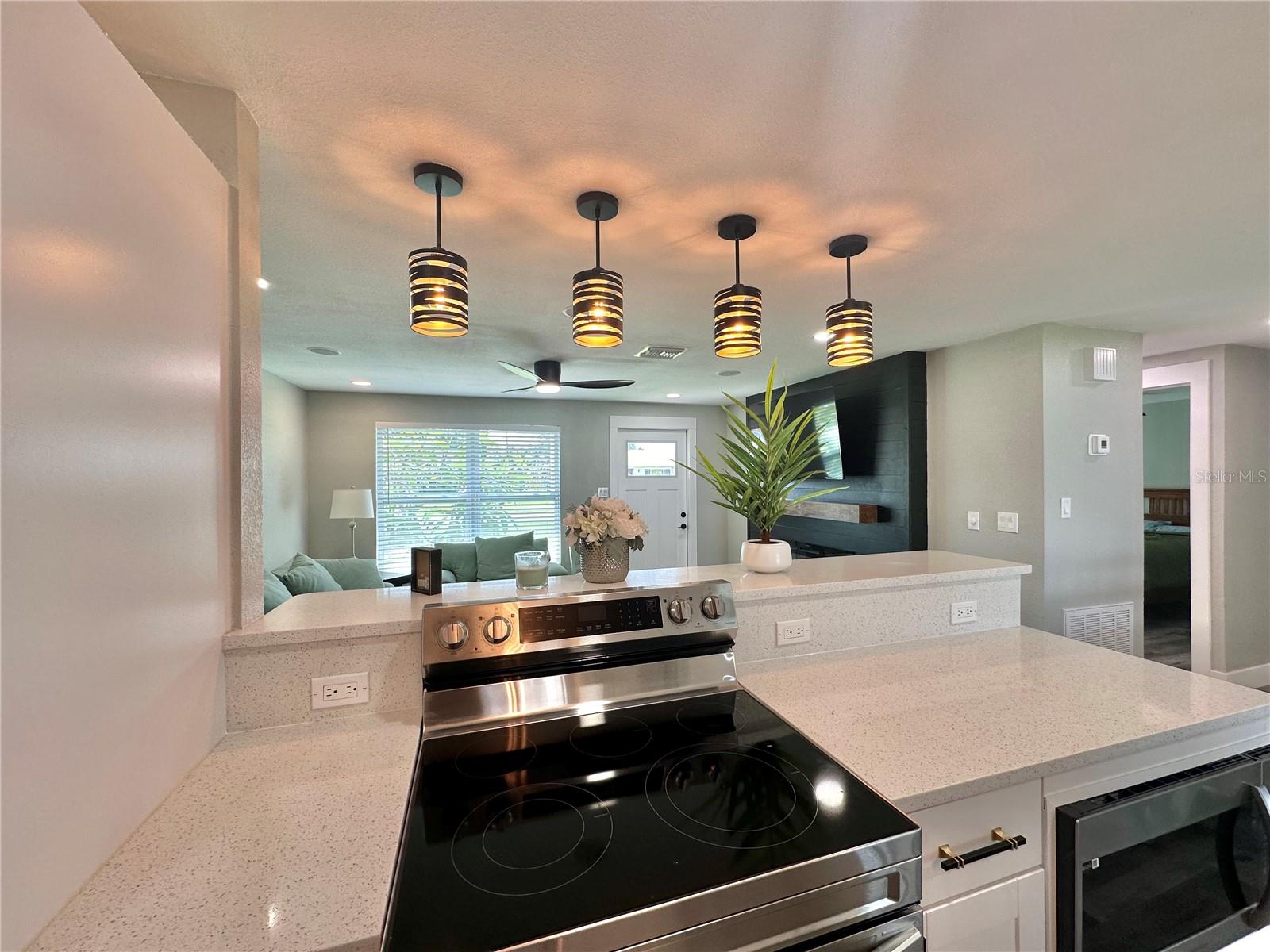 3324 PORT CHARLOTTE BLVD, PORT CHARLOTTE, FL, 33952