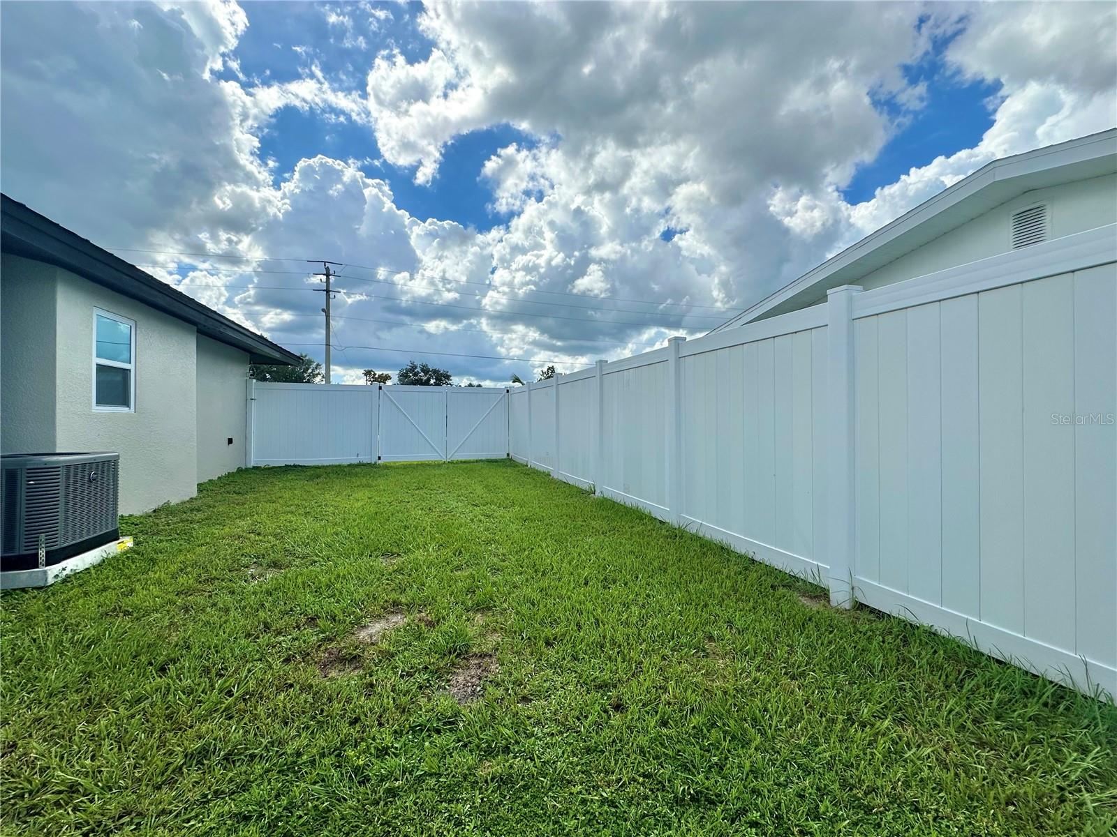 3324 PORT CHARLOTTE BLVD, PORT CHARLOTTE, FL, 33952