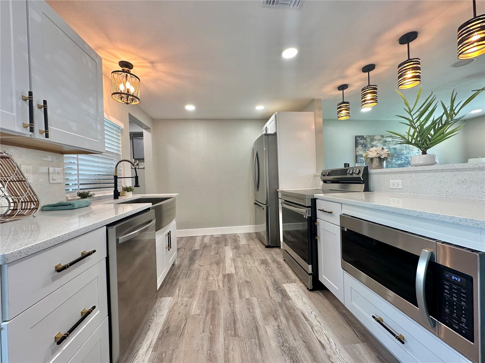 3324 PORT CHARLOTTE BLVD, PORT CHARLOTTE, FL, 33952