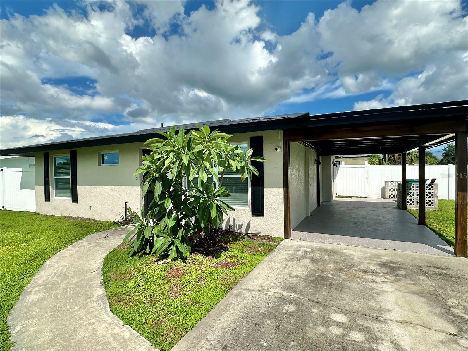 3324 PORT CHARLOTTE BLVD, PORT CHARLOTTE, FL, 33952