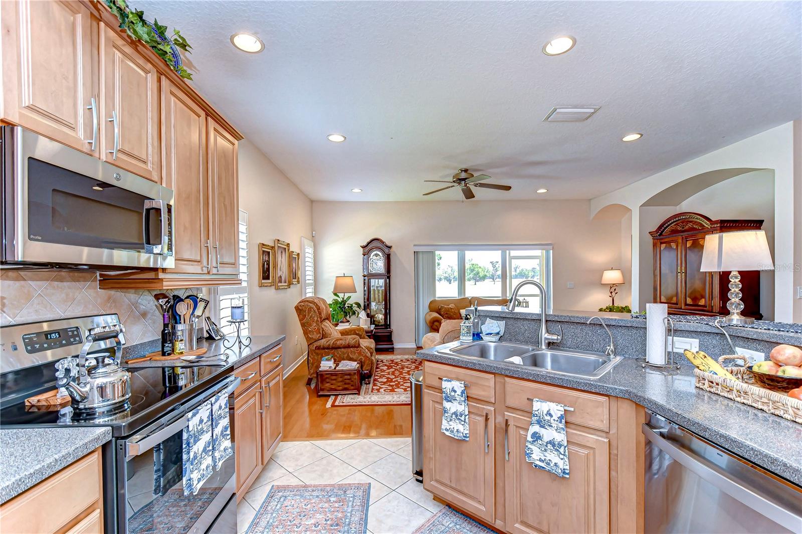 2816 GRAPHITE CT, VALRICO, FL, 33594