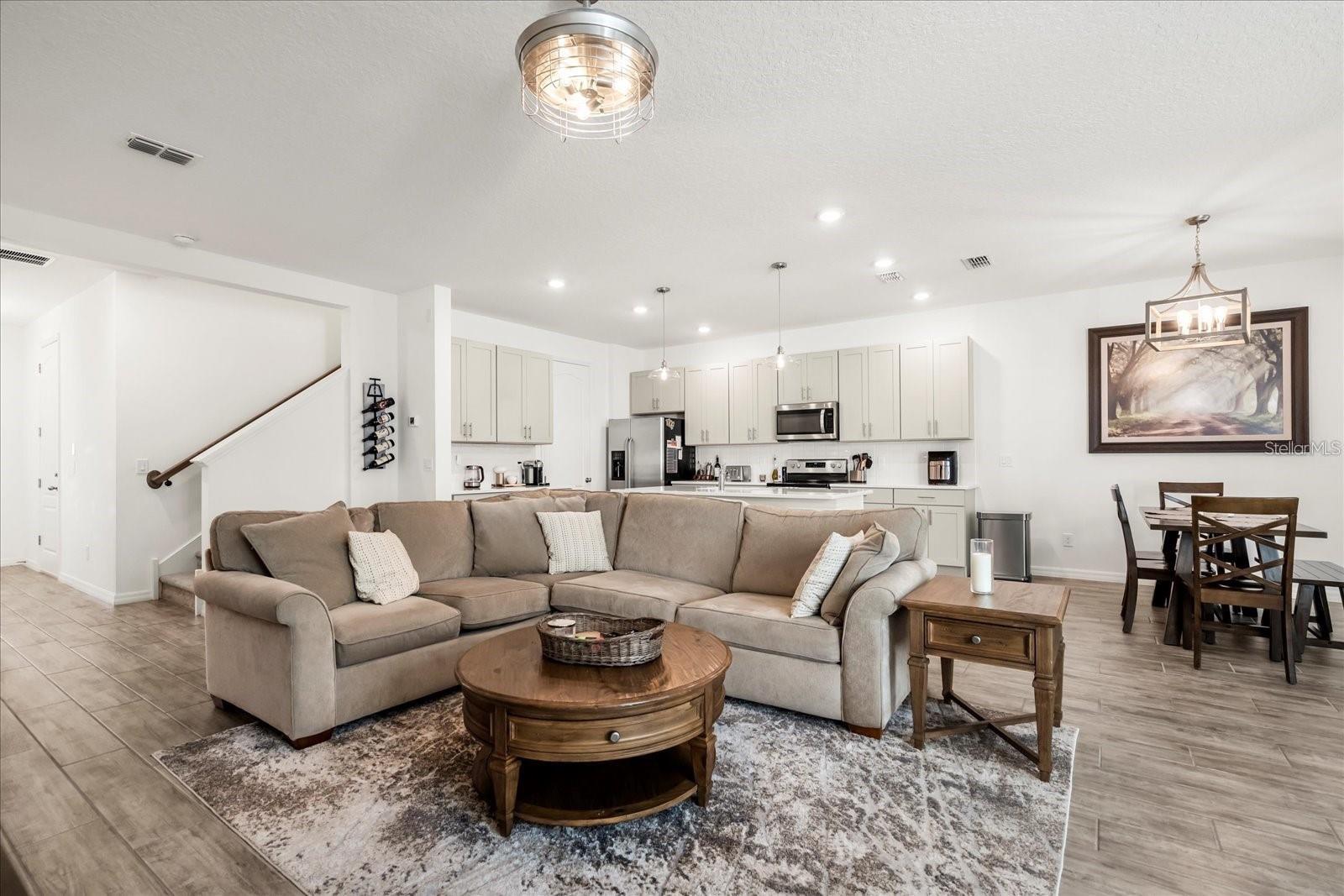 2710 BOLZANO DR, APOPKA, FL, 32712