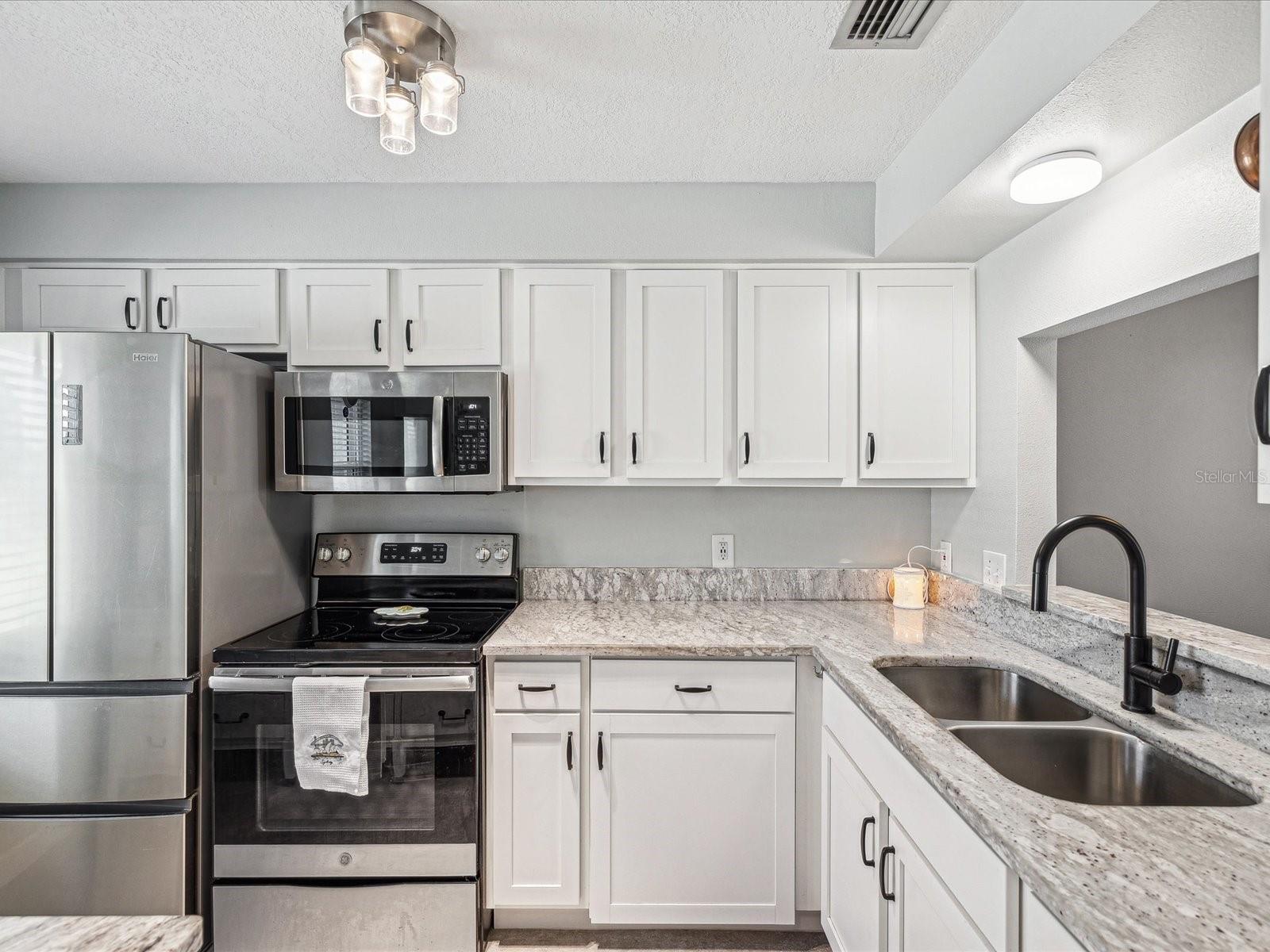 3681 TROPHY BLVD #6, NEW PORT RICHEY, FL, 34655