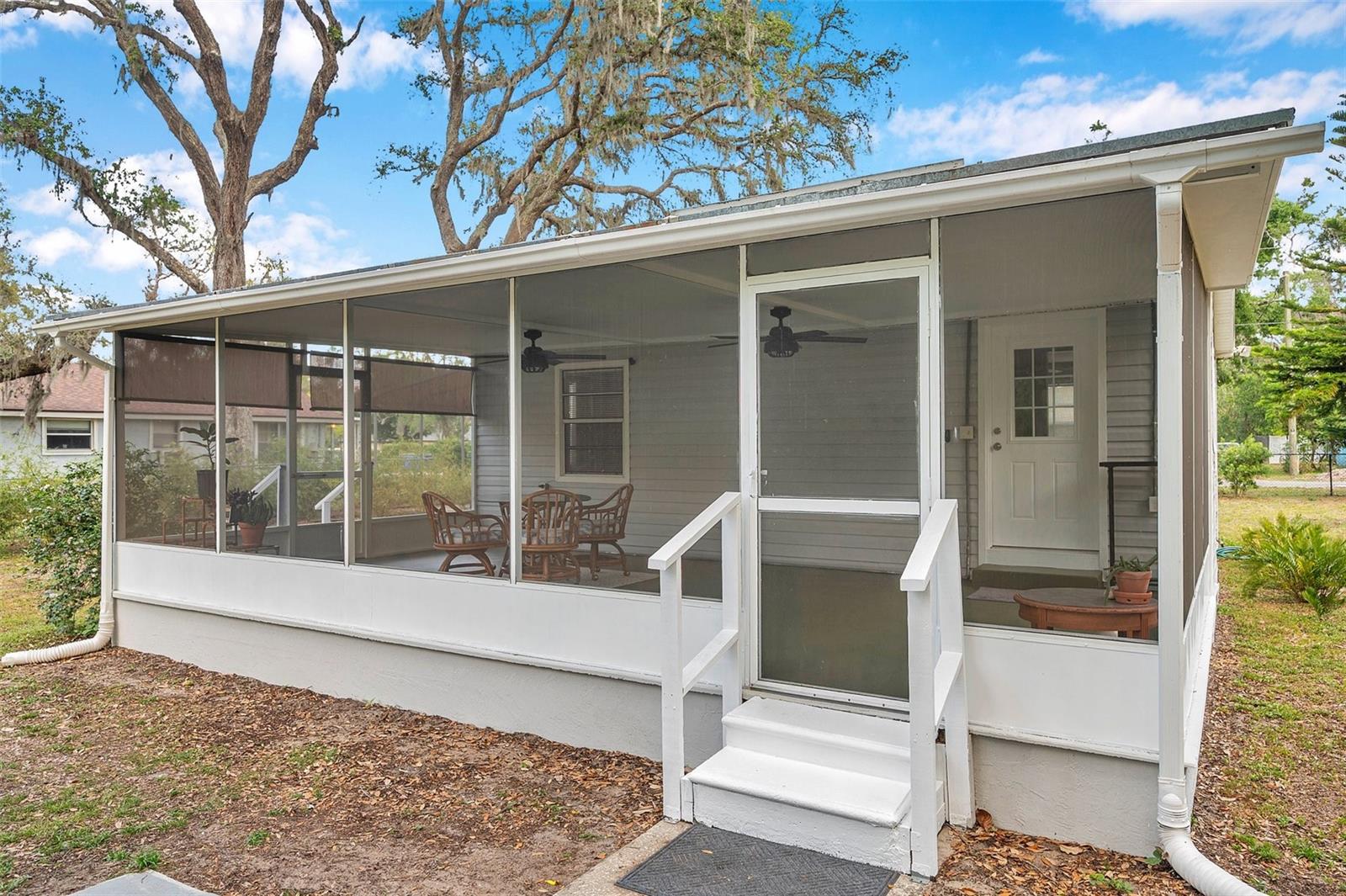 2838 N VALRICO RD, SEFFNER, FL, 33584